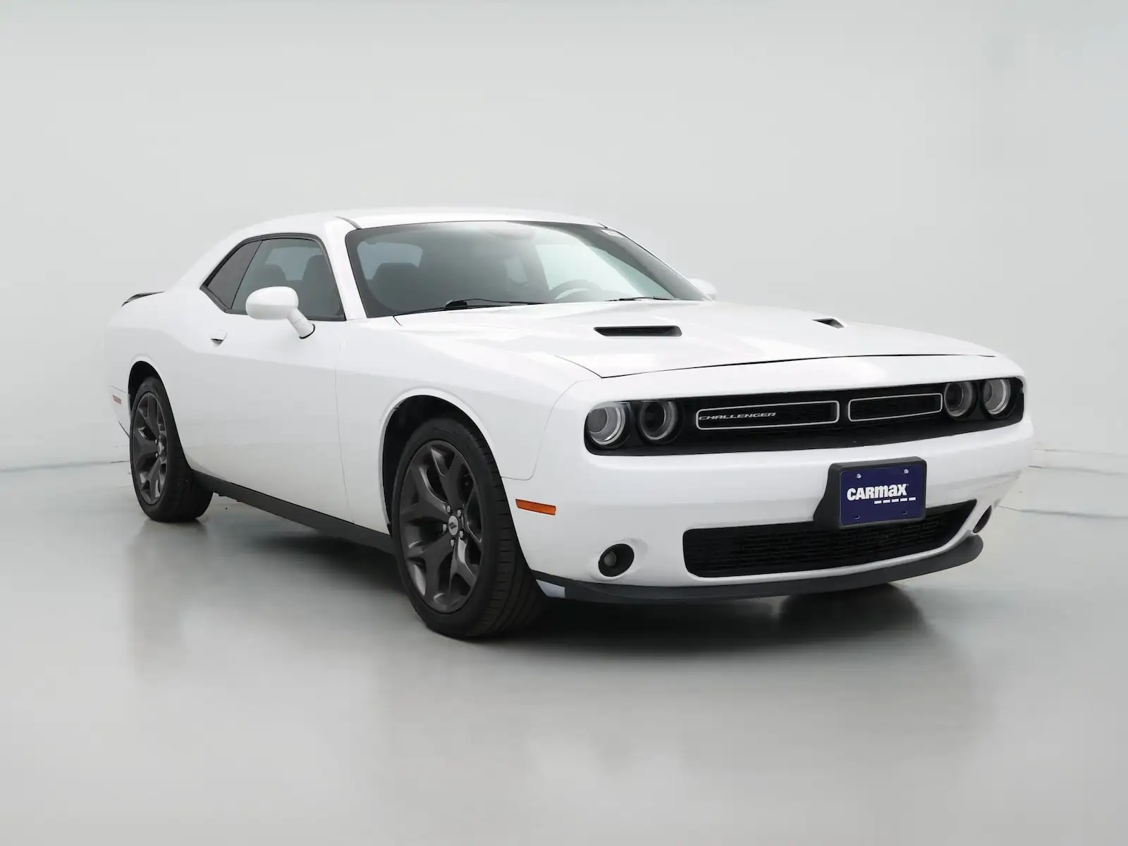 2018 Dodge Challenger SXT Plus photo 1