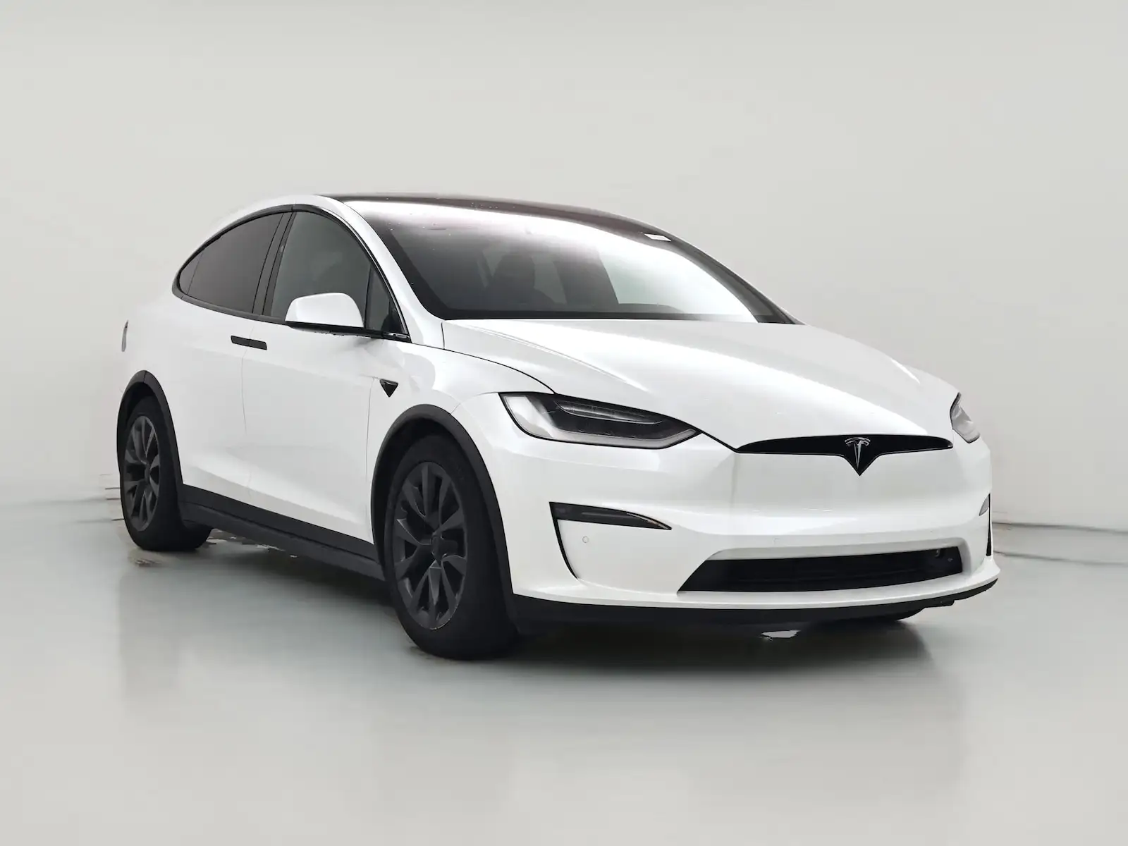 2023 Tesla Model X Long Range's photo