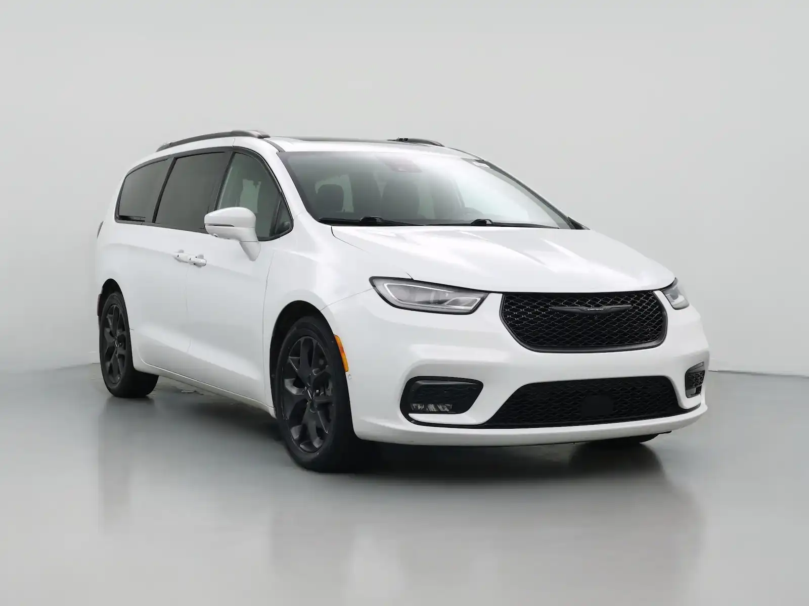 2022 Chrysler Pacifica Limited's photo