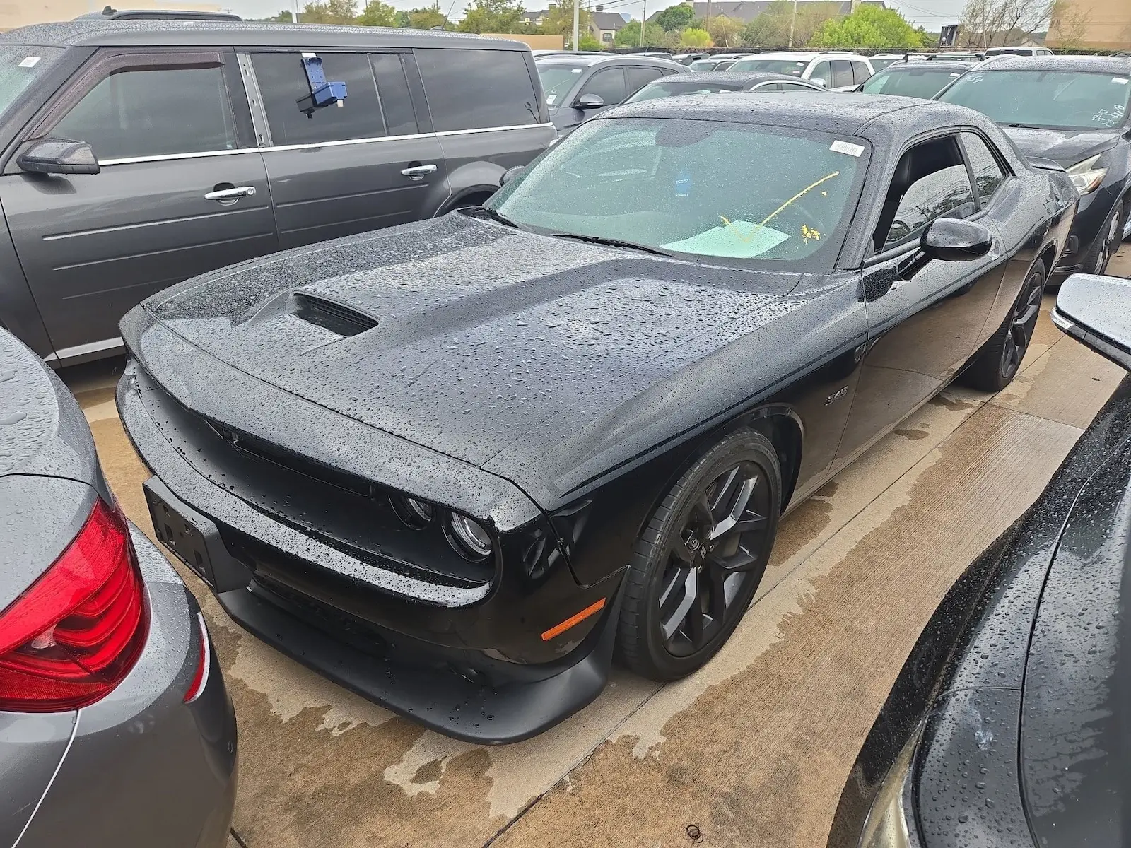 2023 Dodge Challenger R/T photo 3