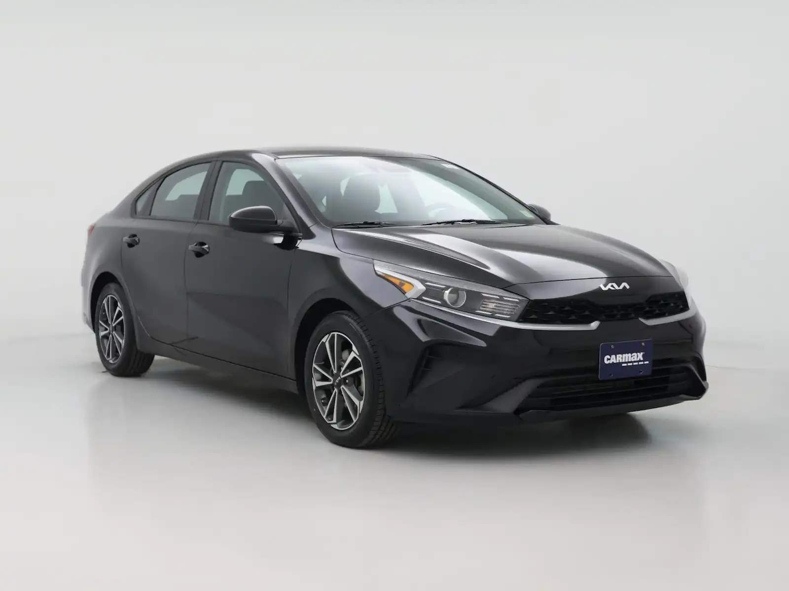 2023 Kia Forte LXS Auto's photo