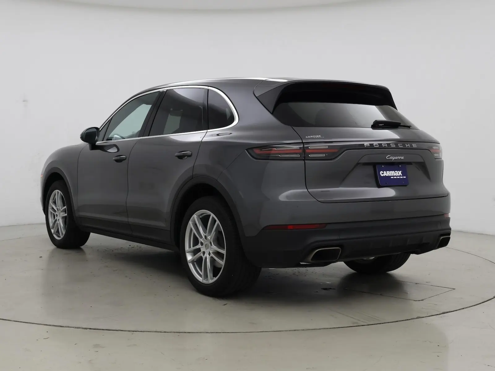 2021 Porsche Cayenne Base photo 3
