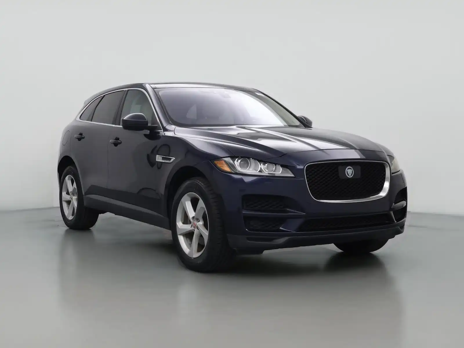 2019 Jaguar F-PACE 25t Premium AWD's photo
