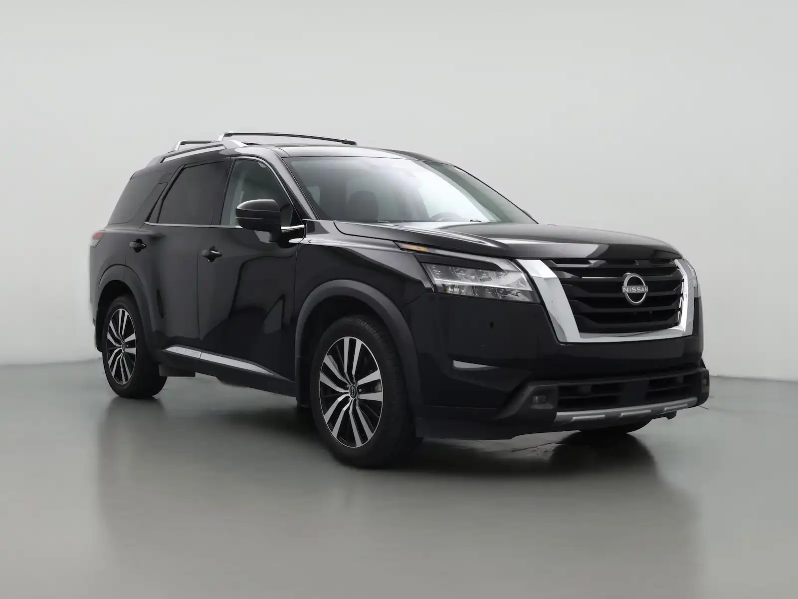 2023 Nissan Pathfinder Platinum 4WD's photo