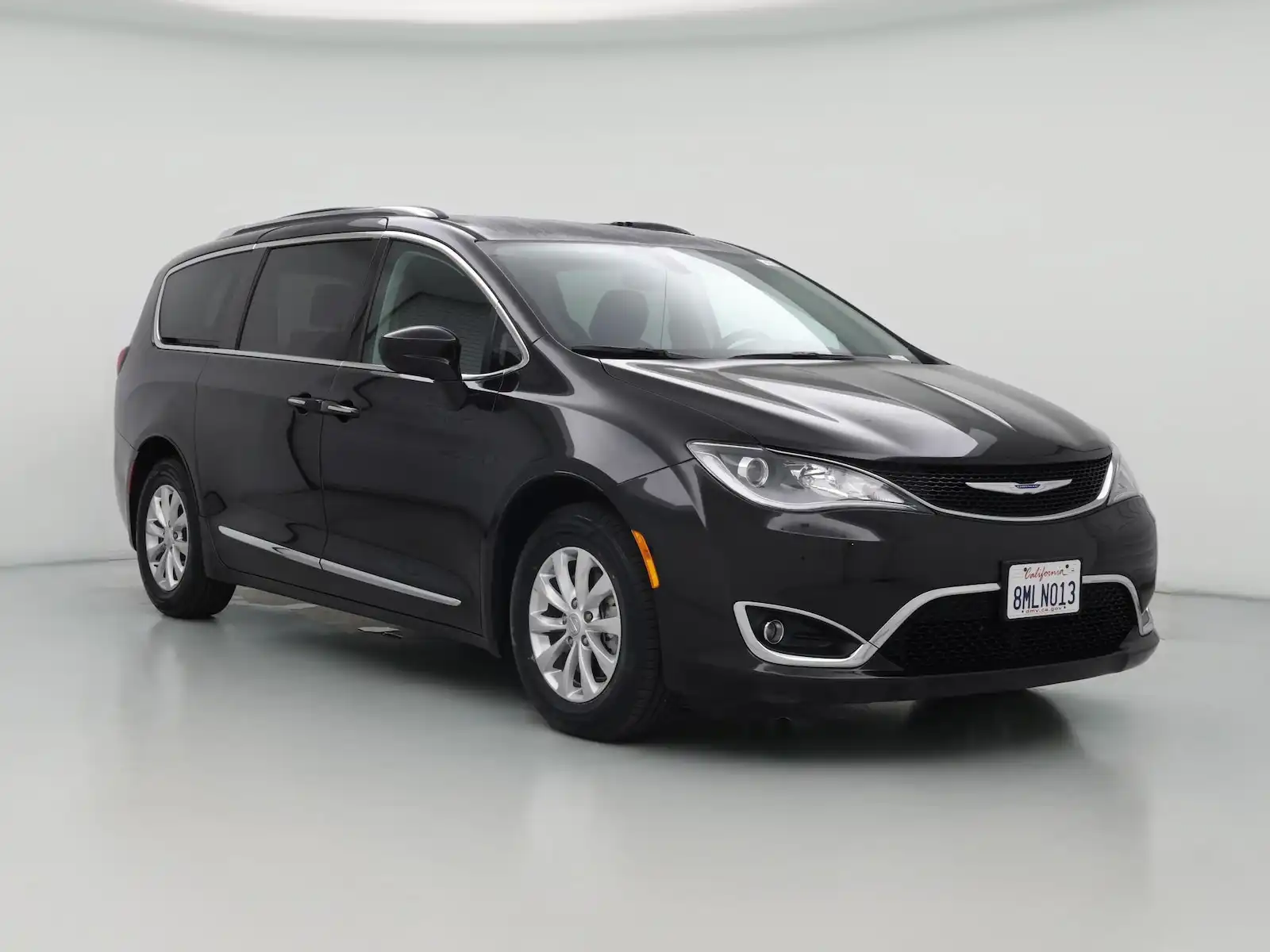 2019 Chrysler Pacifica Touring L's photo