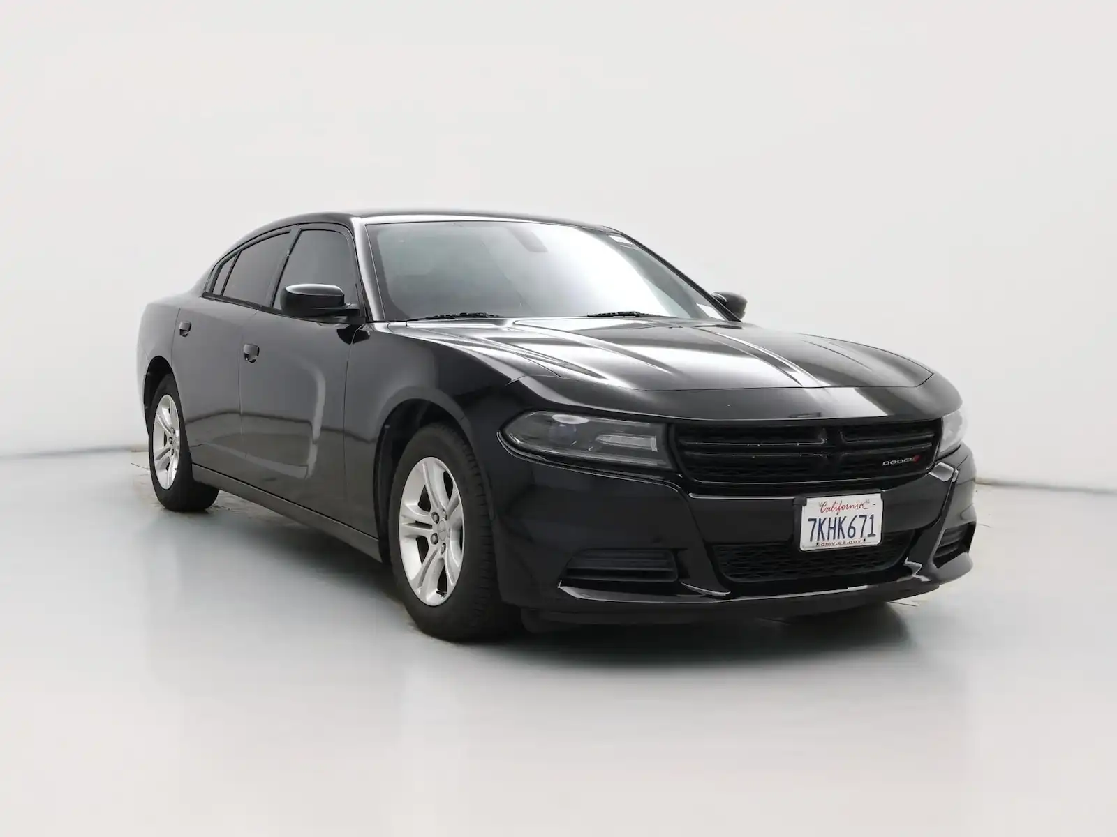 2015 Dodge Charger SE's photo