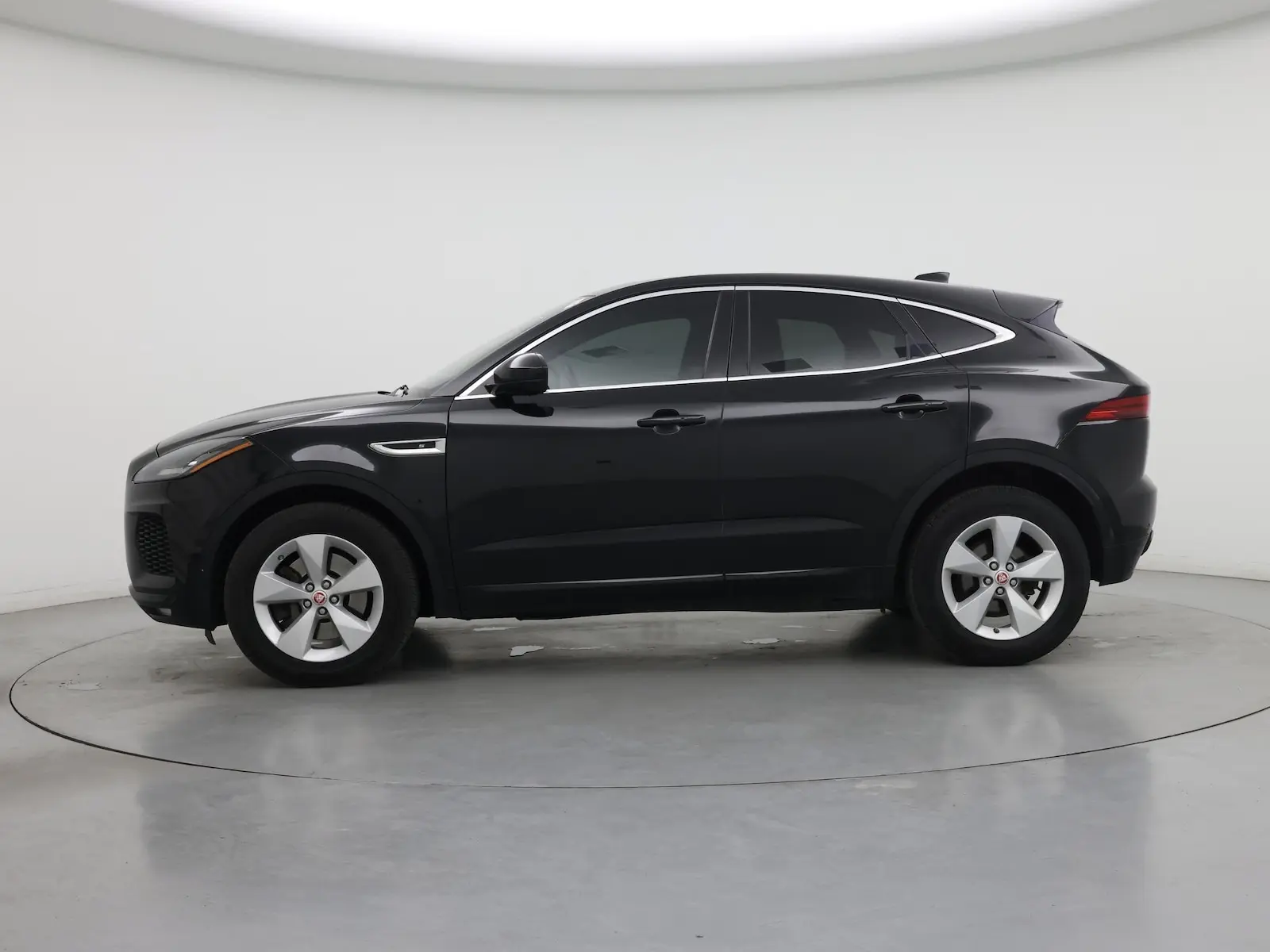 2018 Jaguar E-PACE P300 R-Dynamic S AWD photo 4