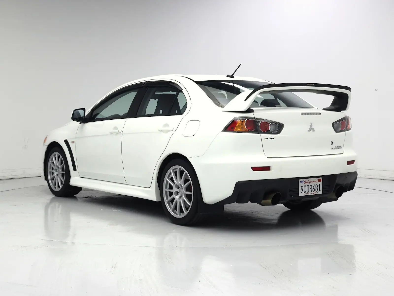 2014 Mitsubishi Lancer Evolution GSR photo 3