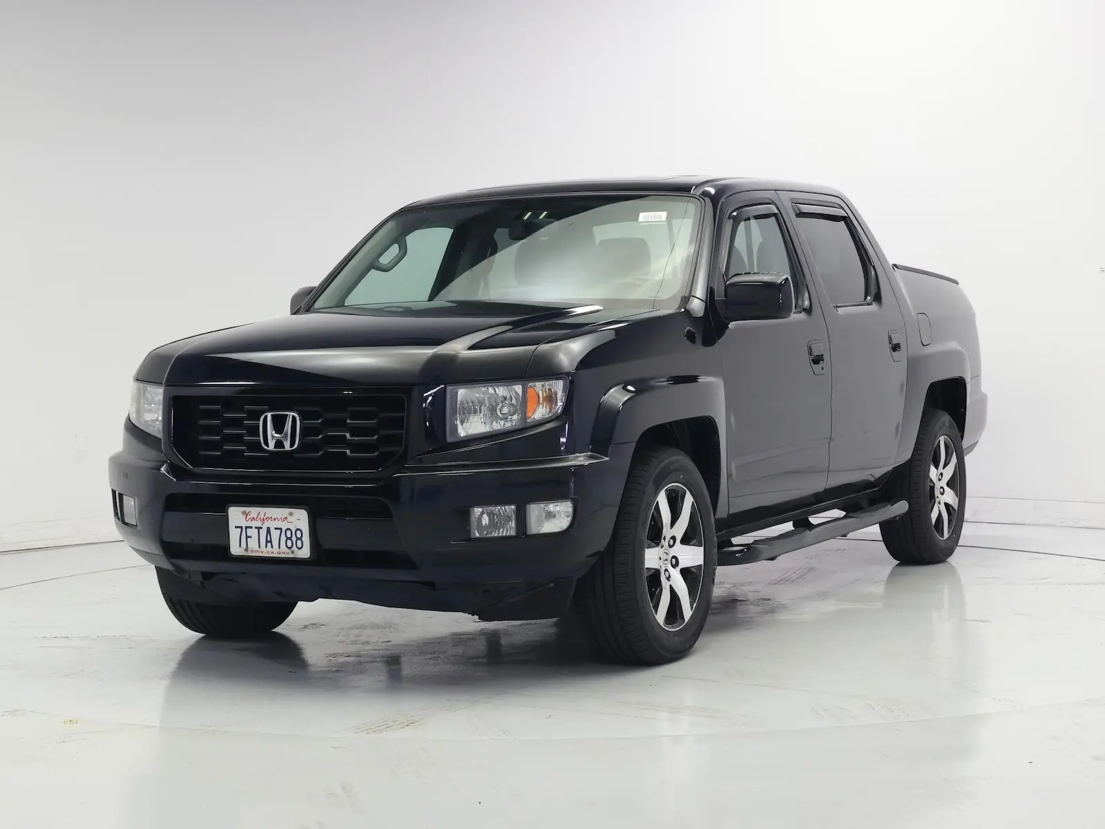 2014 Honda Ridgeline SE Navigation Leather photo 5