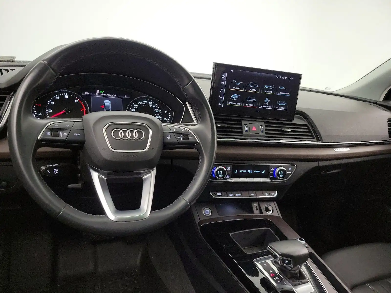 2021 Audi Q5 45 Premium's photo