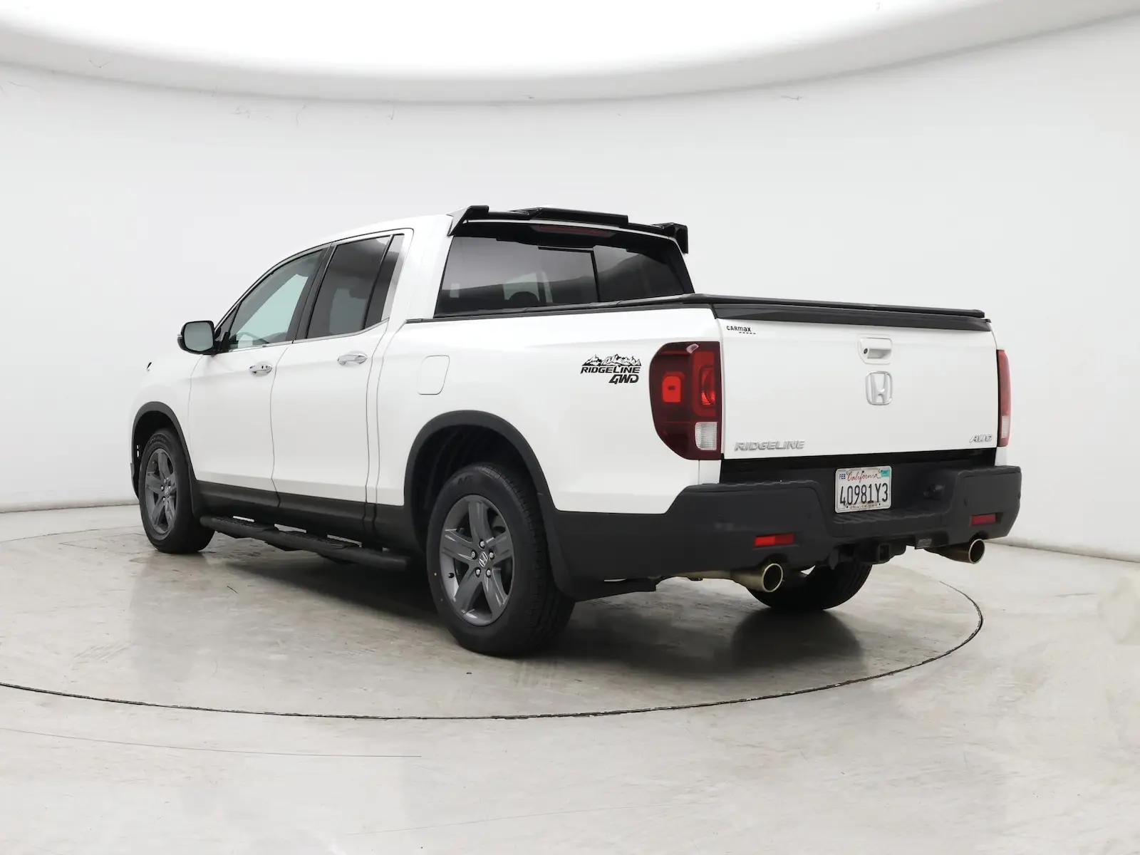 2021 Honda Ridgeline RTL AWD E photo 3