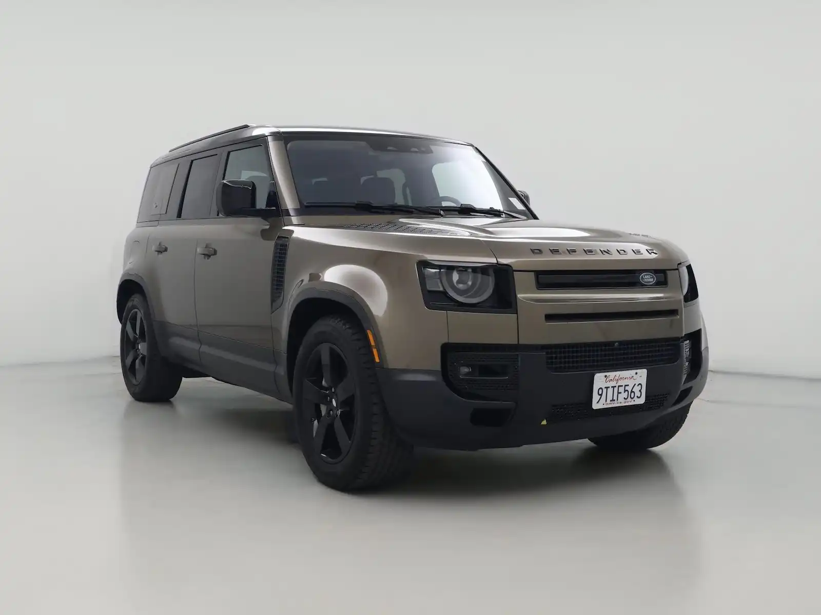 2020 Land Rover Defender First Edition's photo