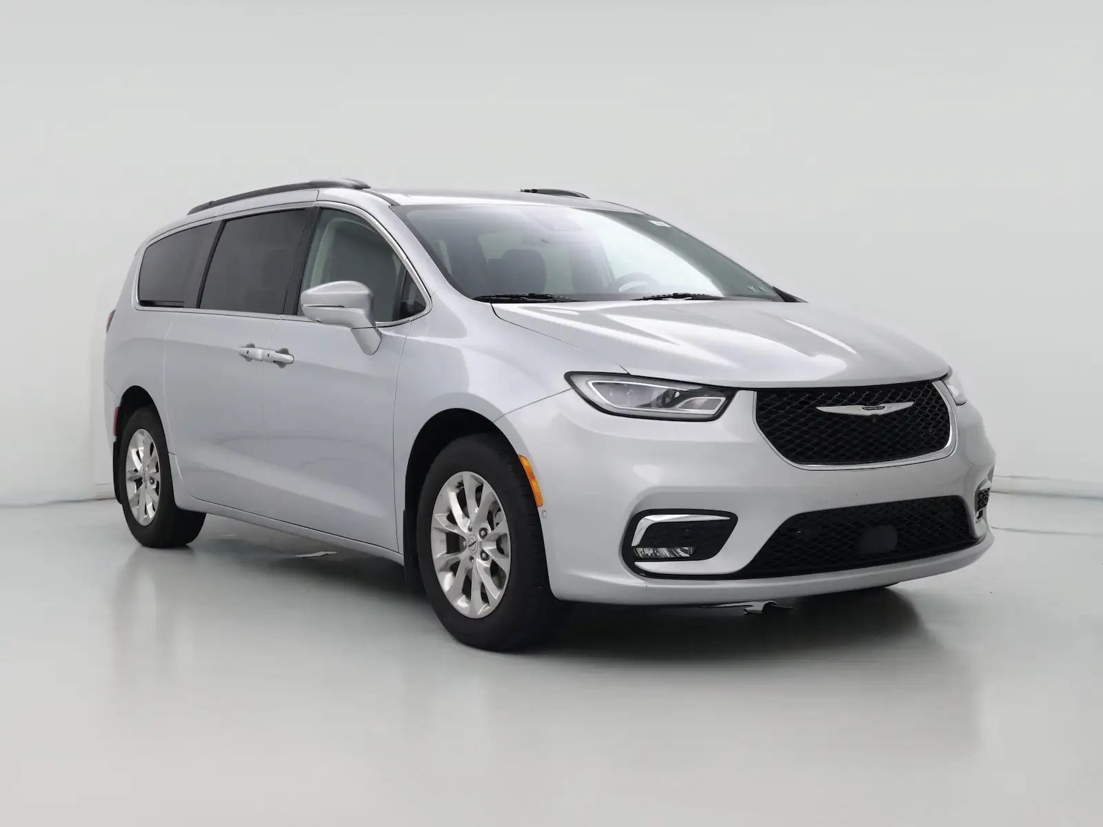 2022 Chrysler Pacifica Touring L photo 1