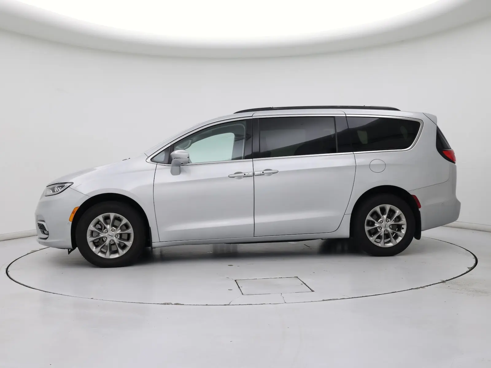 2022 Chrysler Pacifica Touring L photo 4