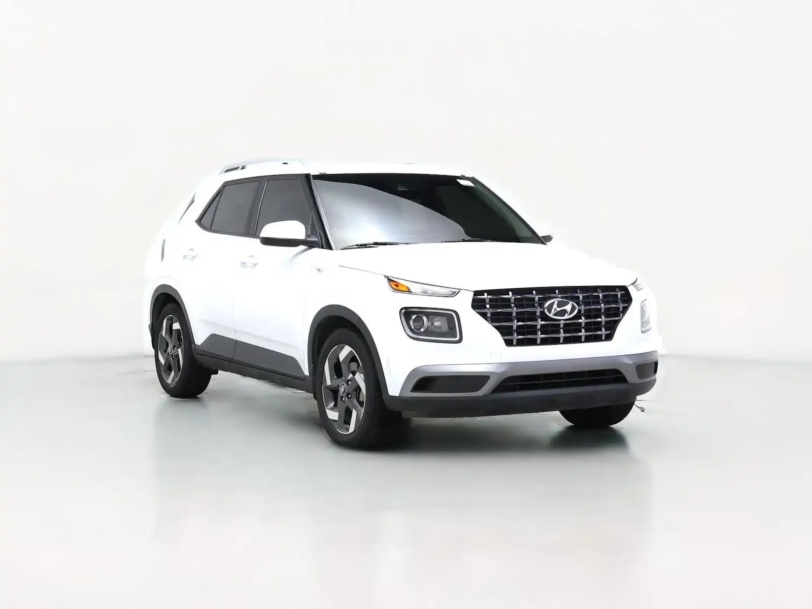 2021 Hyundai Venue SEL IVT's photo