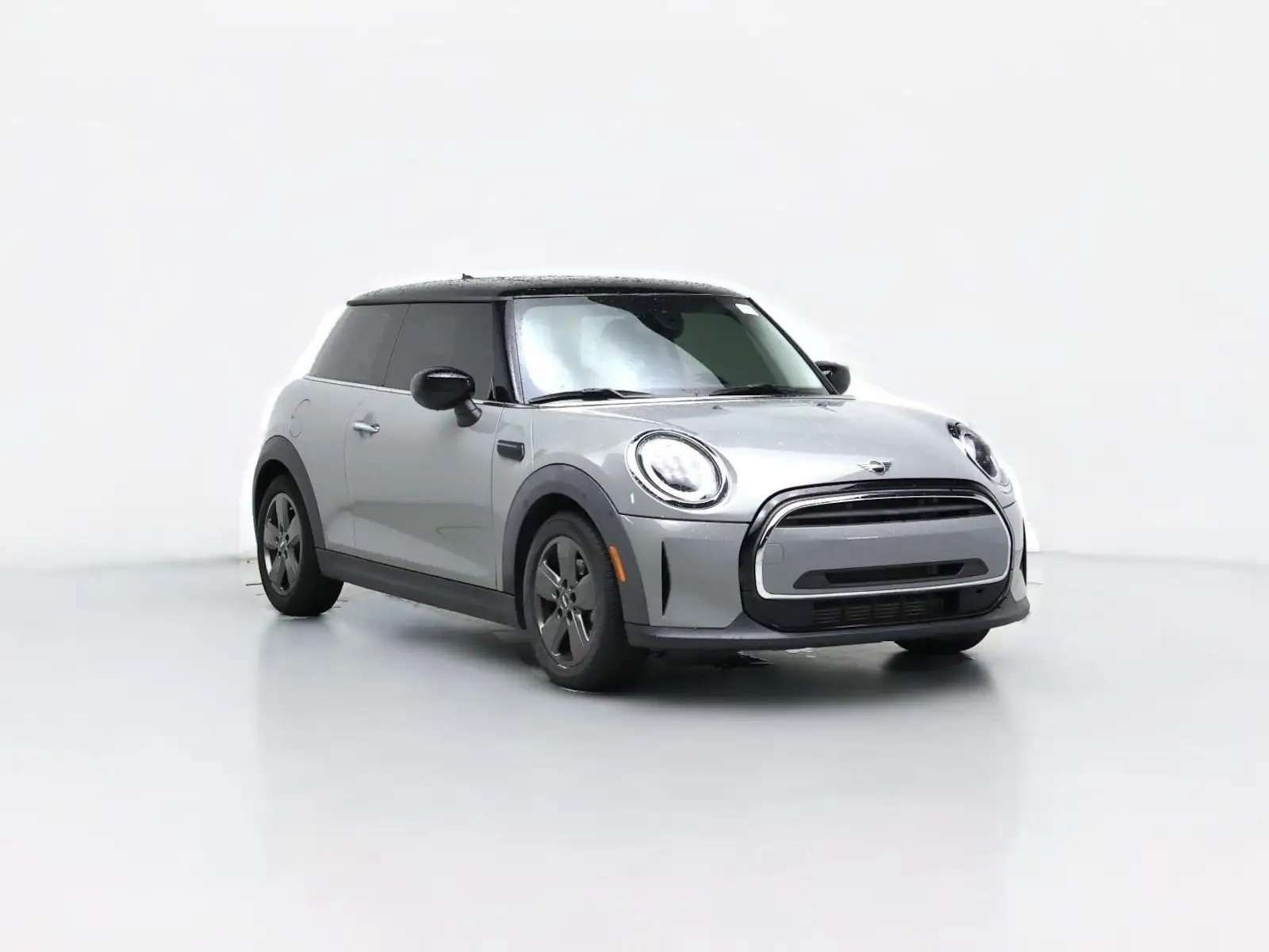 2023 MINI Hardtop Cooper Classic photo 1