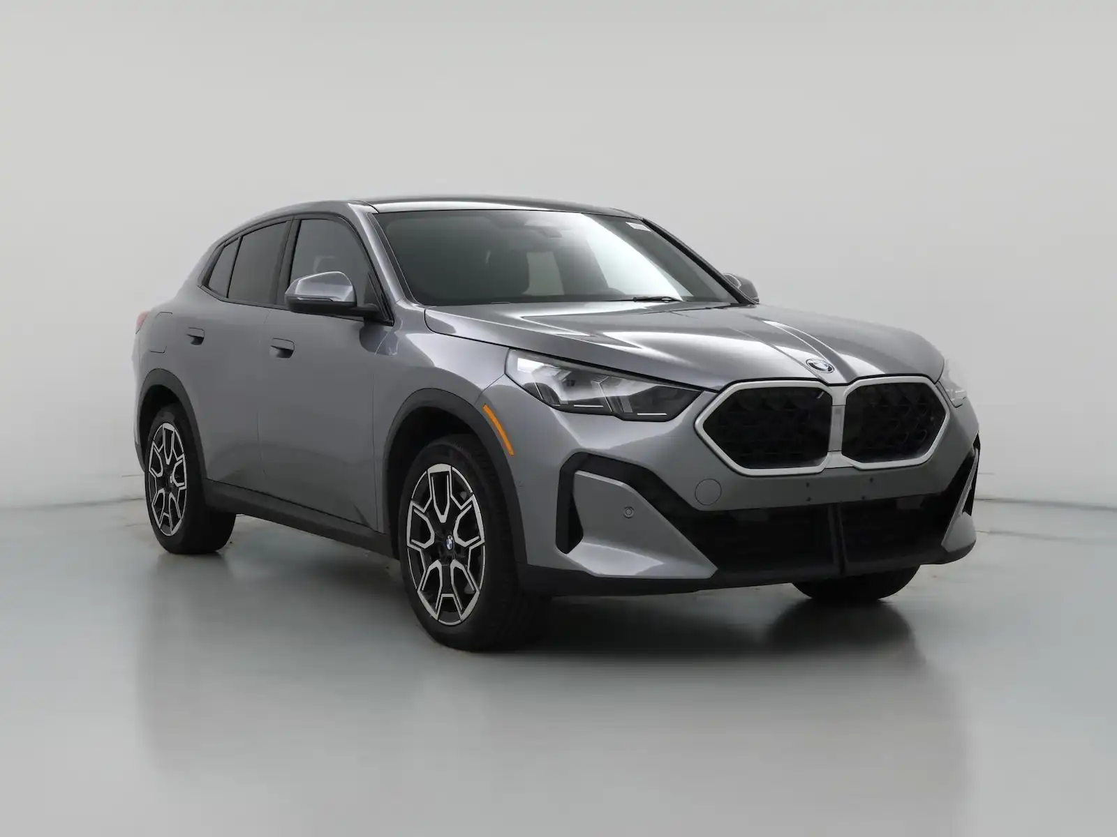 2025 BMW X2 xDrive28i's photo