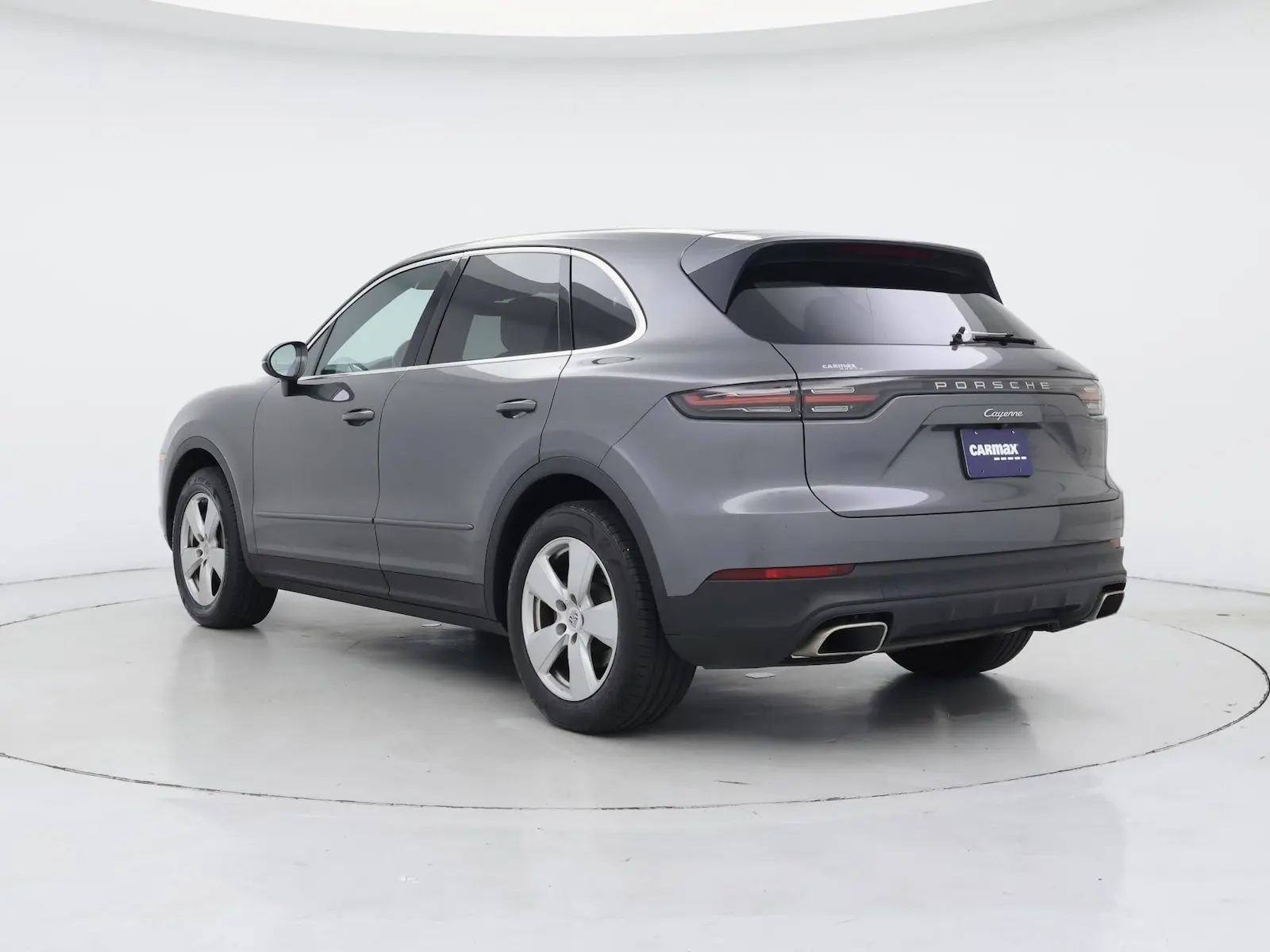 2019 Porsche Cayenne Base photo 3