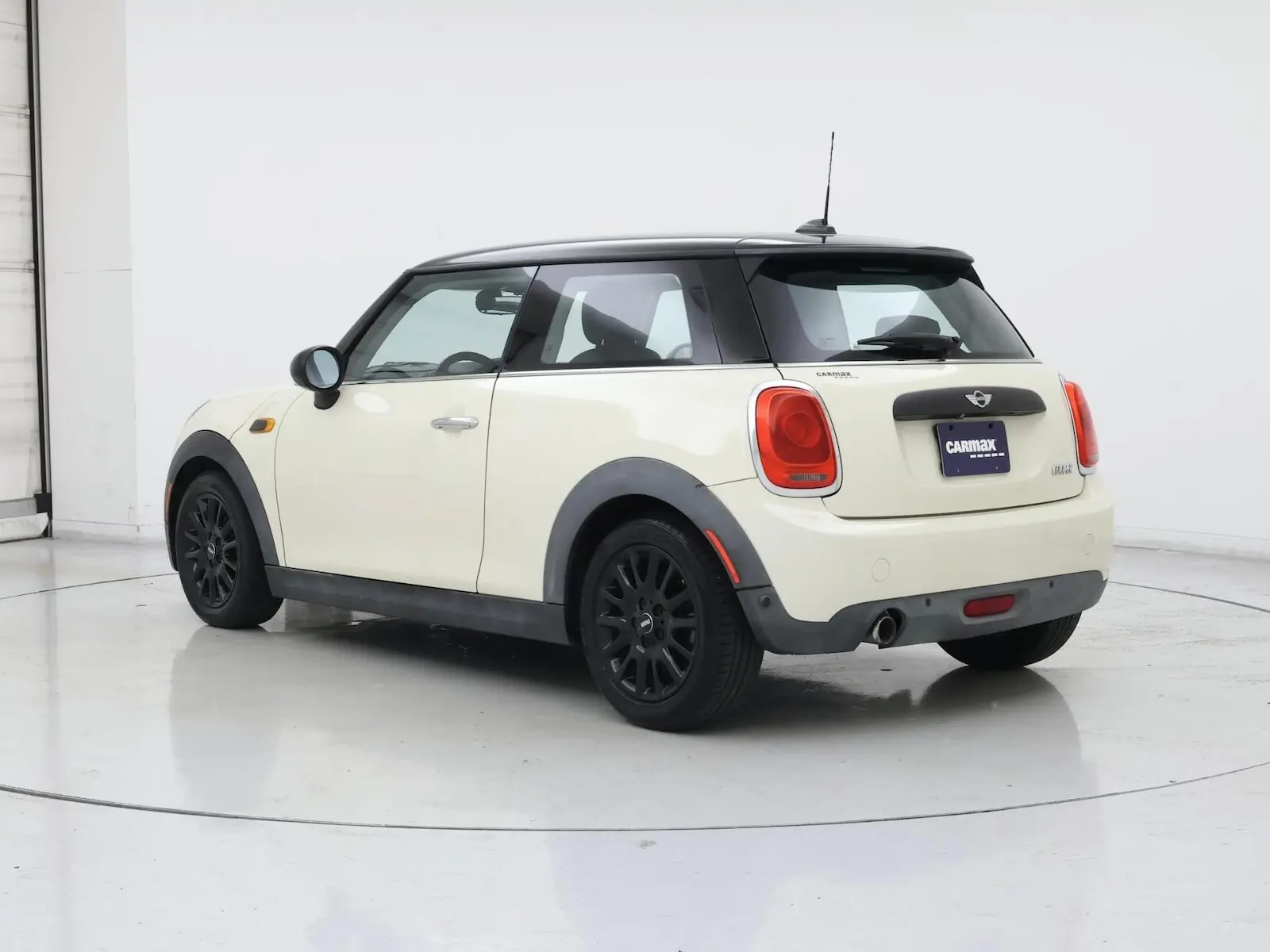 2016 MINI Cooper Base photo 3