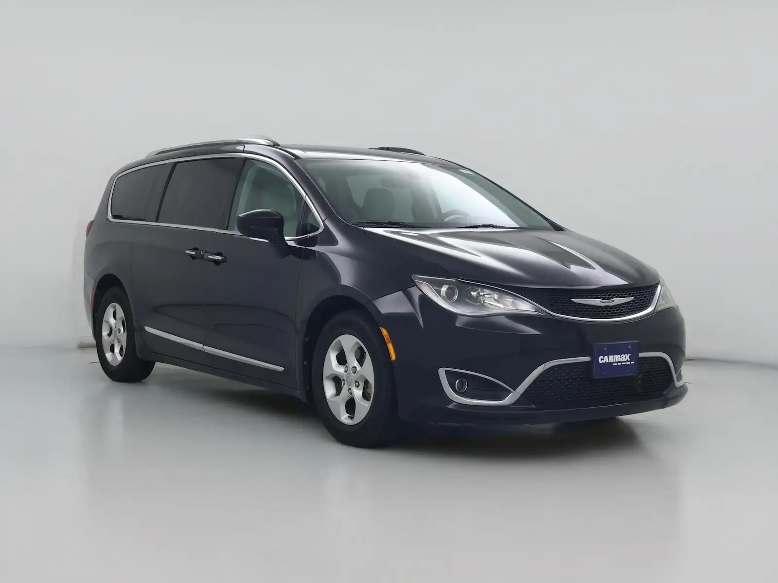 2017 Chrysler Pacifica Touring L Plus photo 1