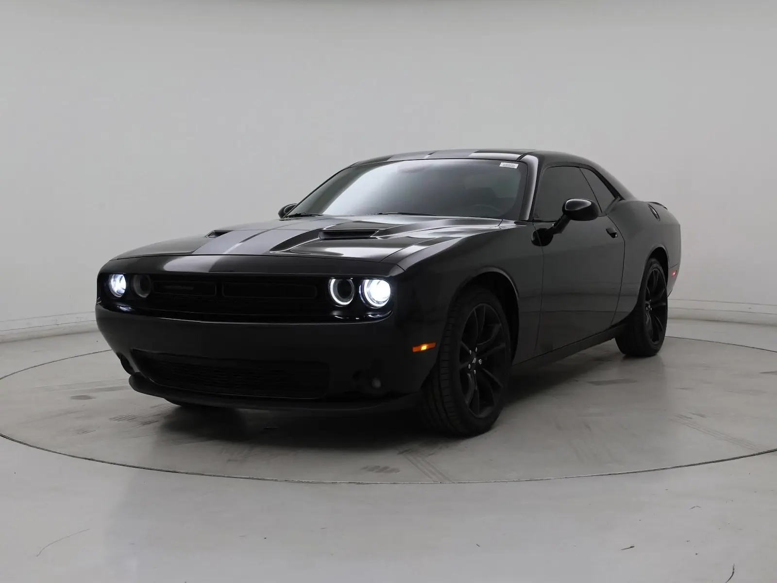 2018 Dodge Challenger SXT Plus photo 5