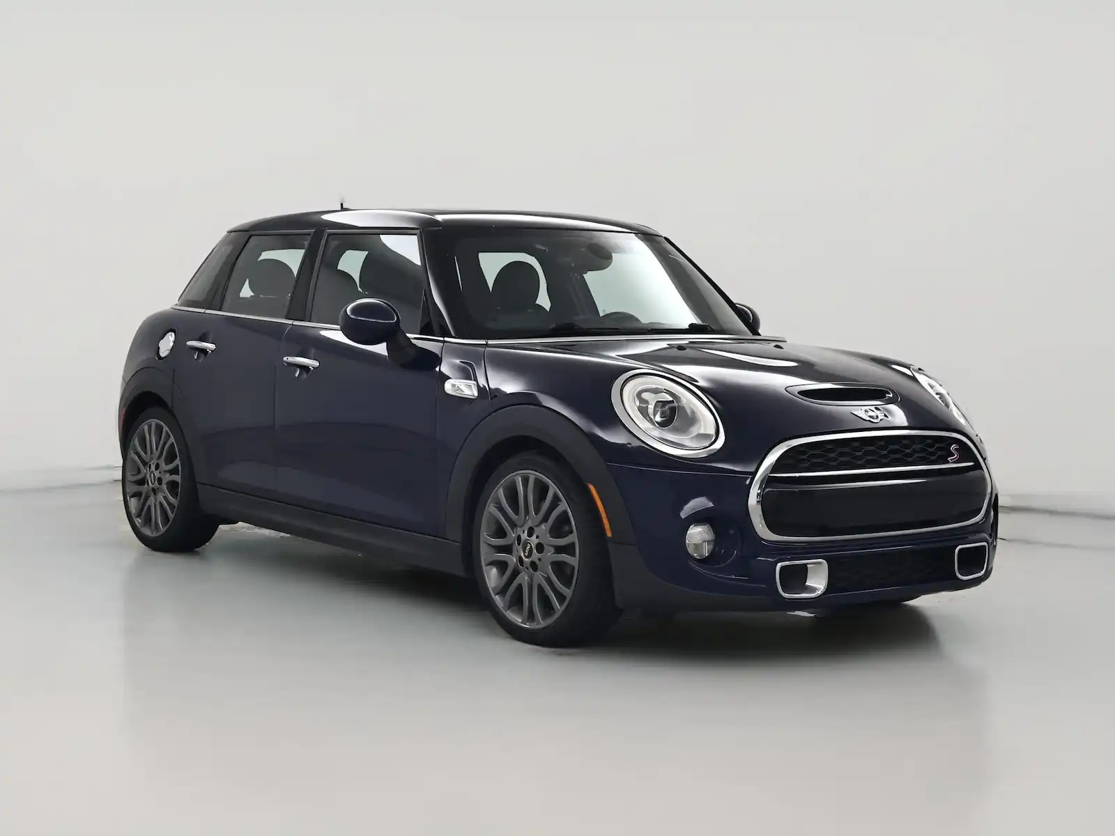 2016 MINI Cooper S 4 Door's photo