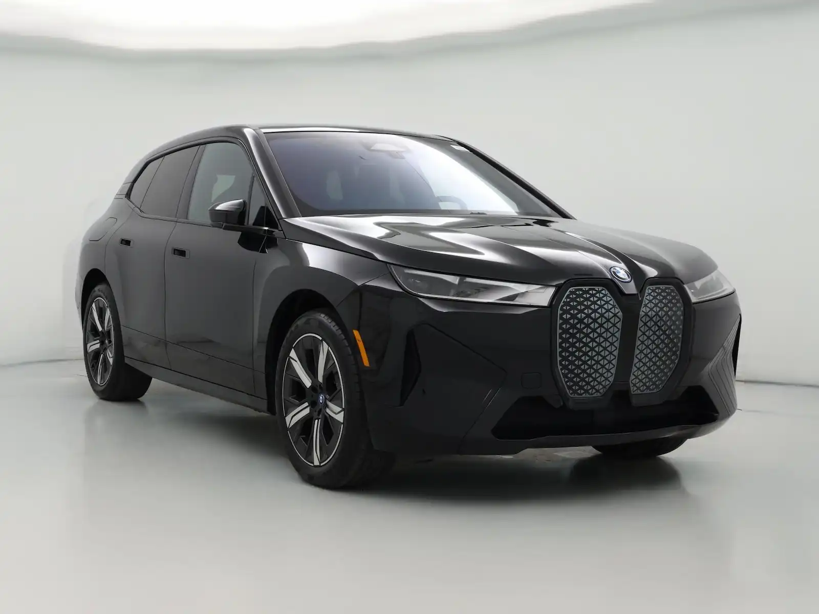 2023 BMW iX xDrive50's photo