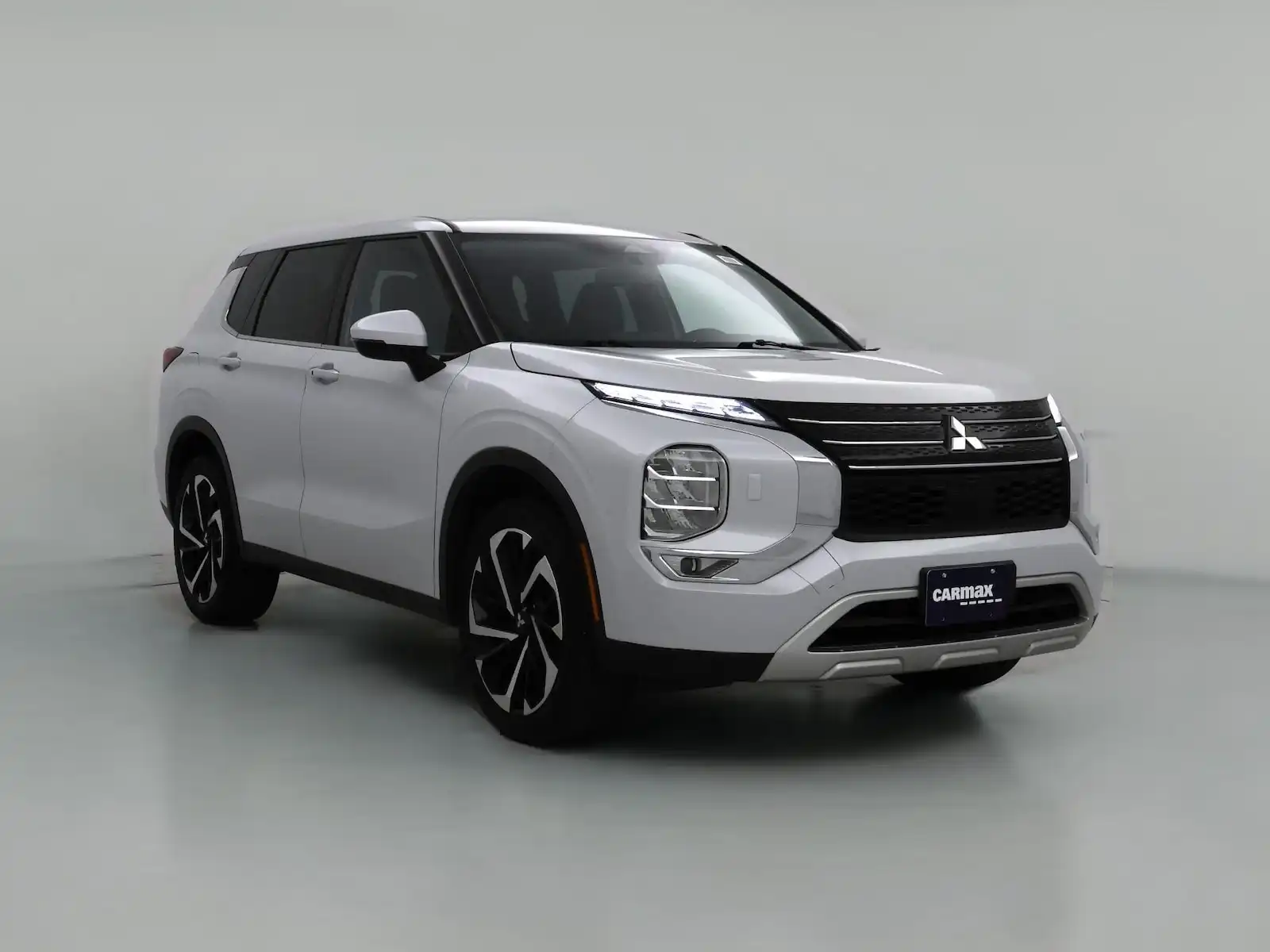 2023 Mitsubishi Outlander SE Special Edition S-AWC's photo