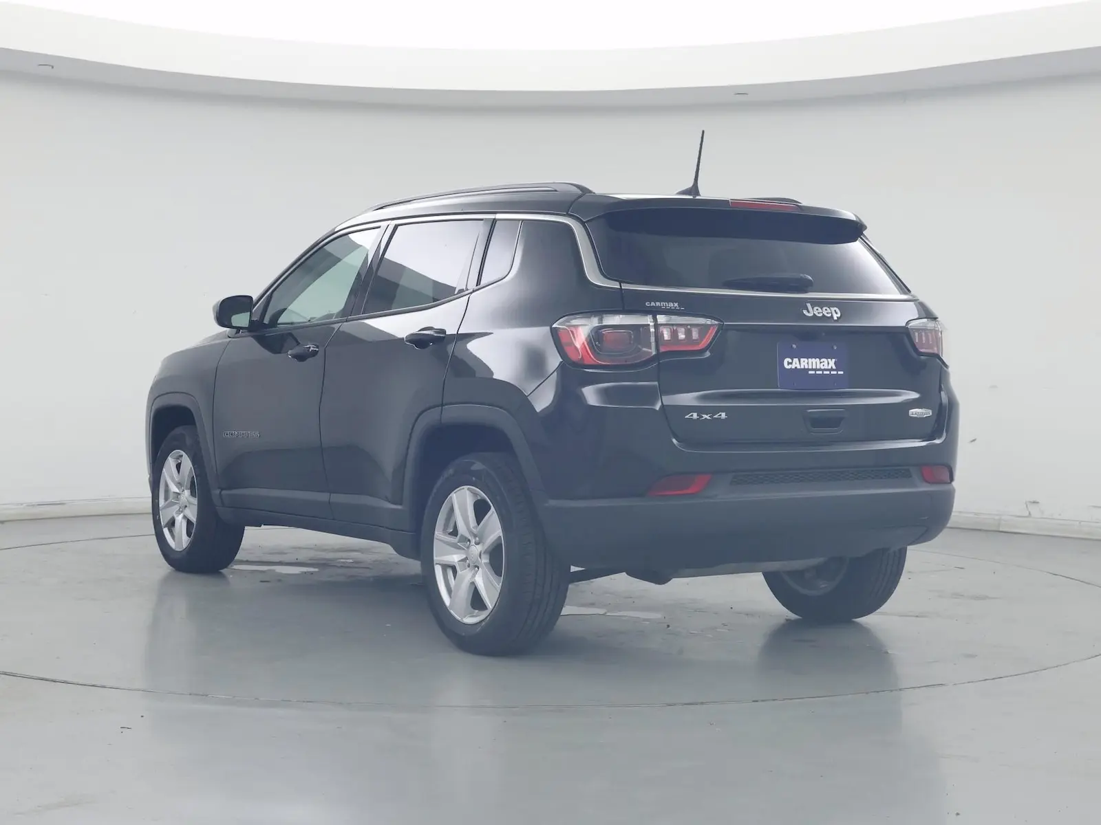 2022 Jeep Compass Latitude 4WD photo 3