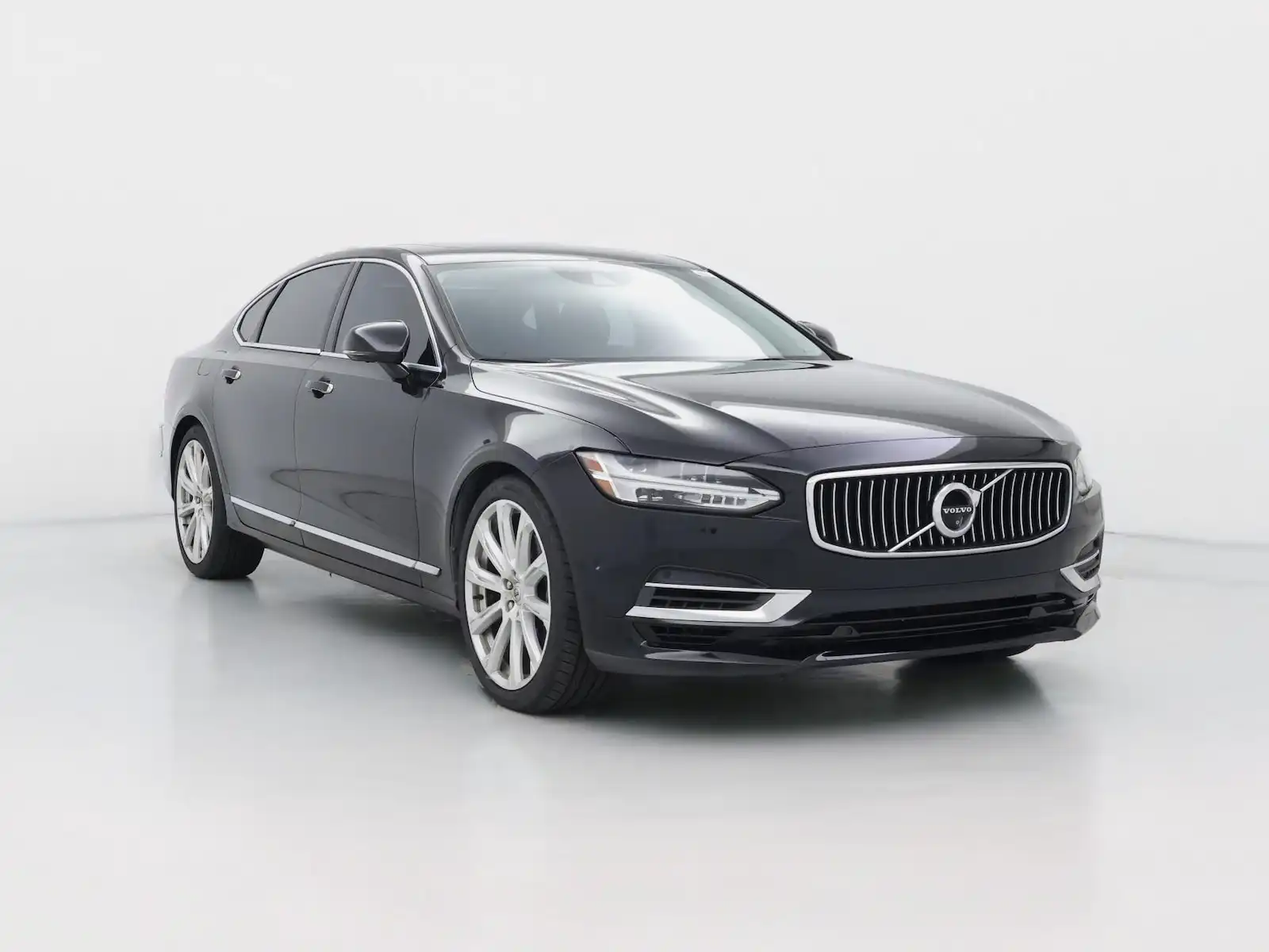 2018 Volvo S90 T8 Inscription PHEV AWD's photo