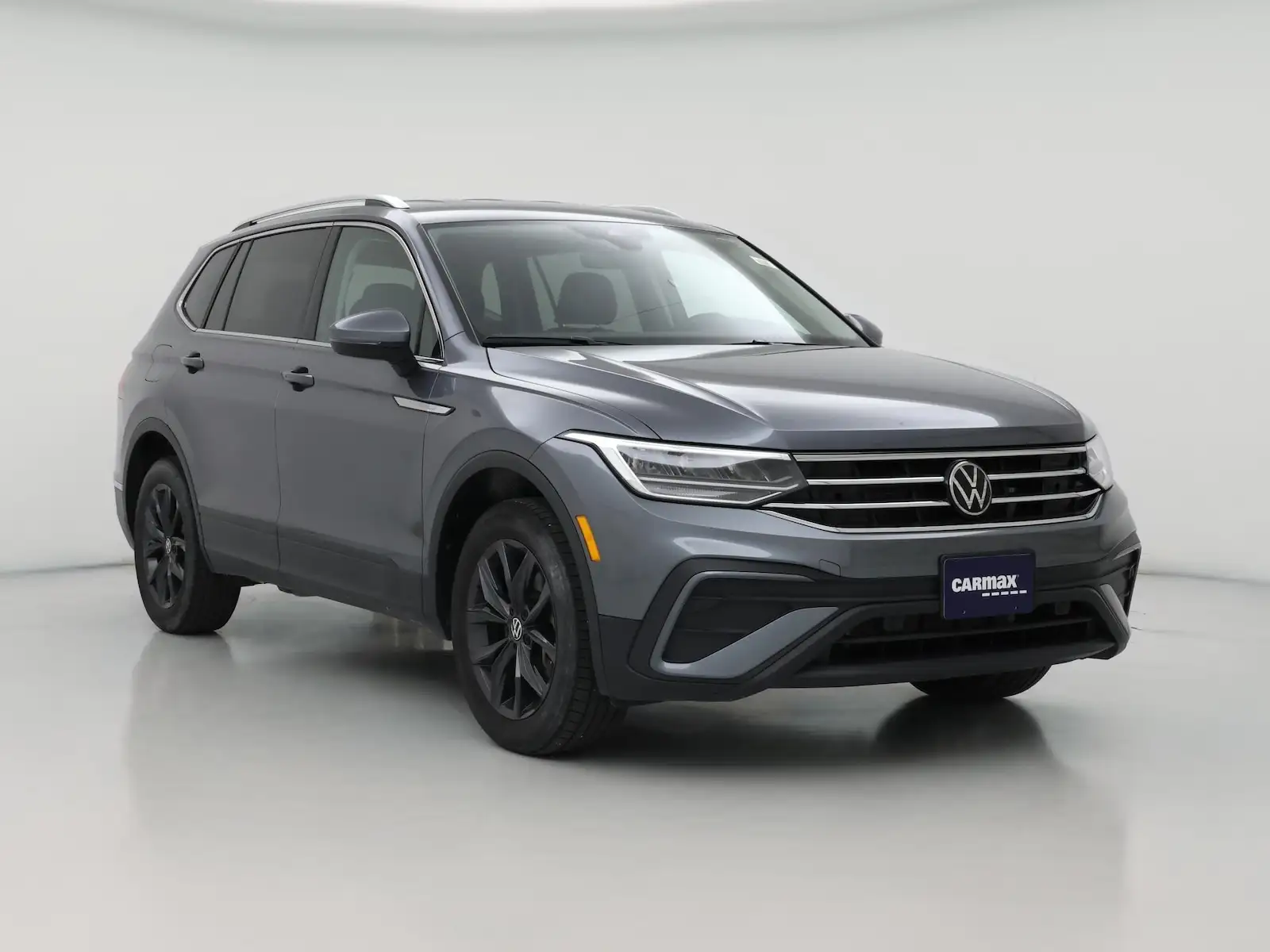 2024 Volkswagen Tiguan 2.0T SE 4Motion's photo