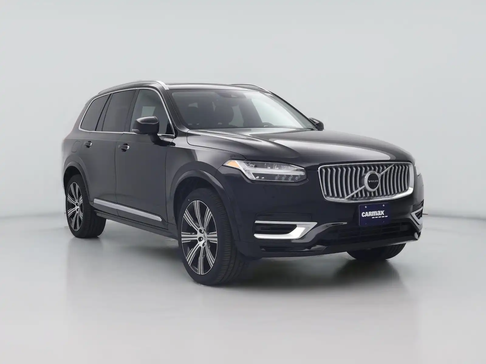 2022 Volvo XC90 T8 Recharge Inscription 6-Passenger PHEV AWD's photo