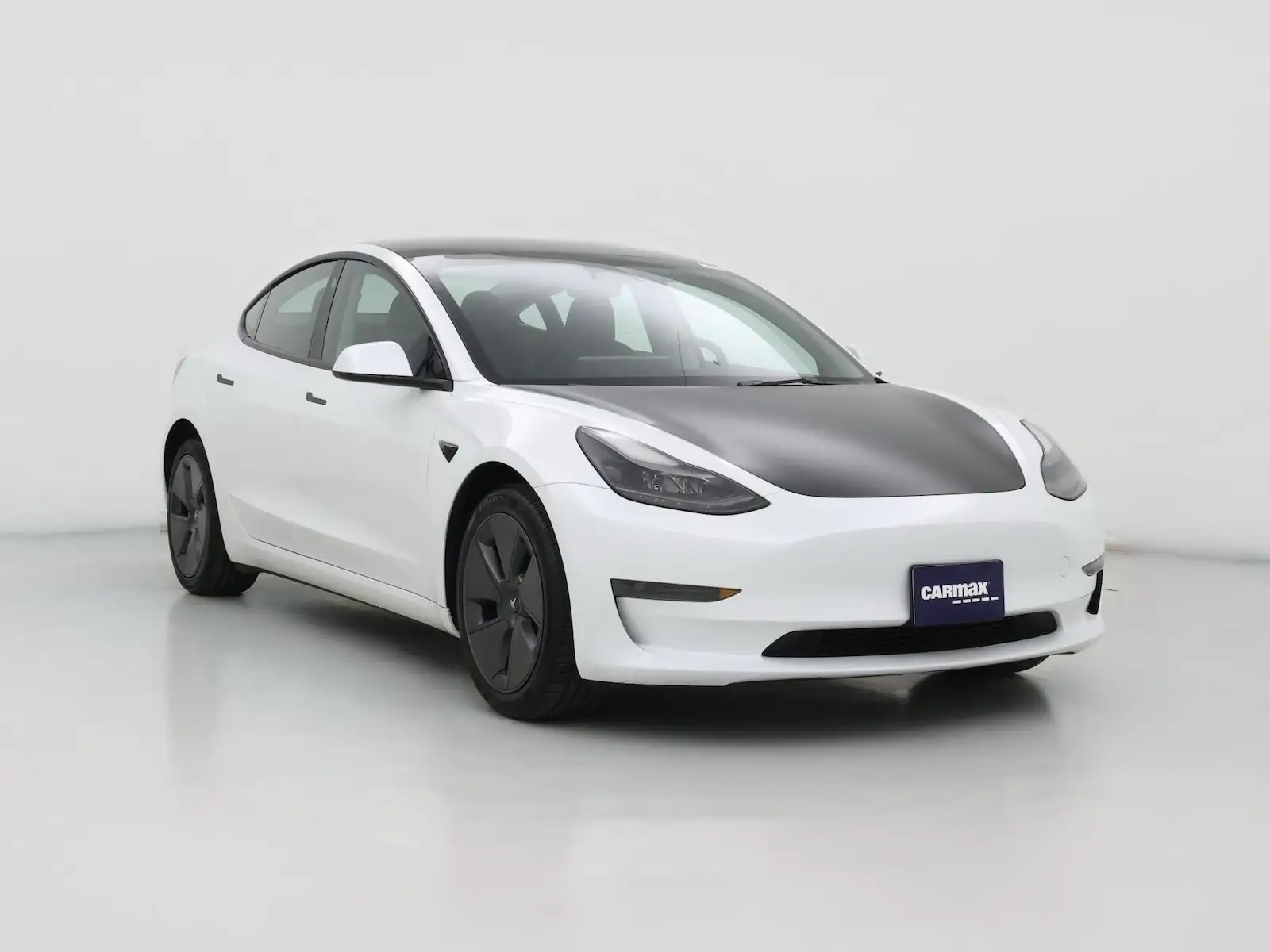2023 Tesla Model 3 Base's photo