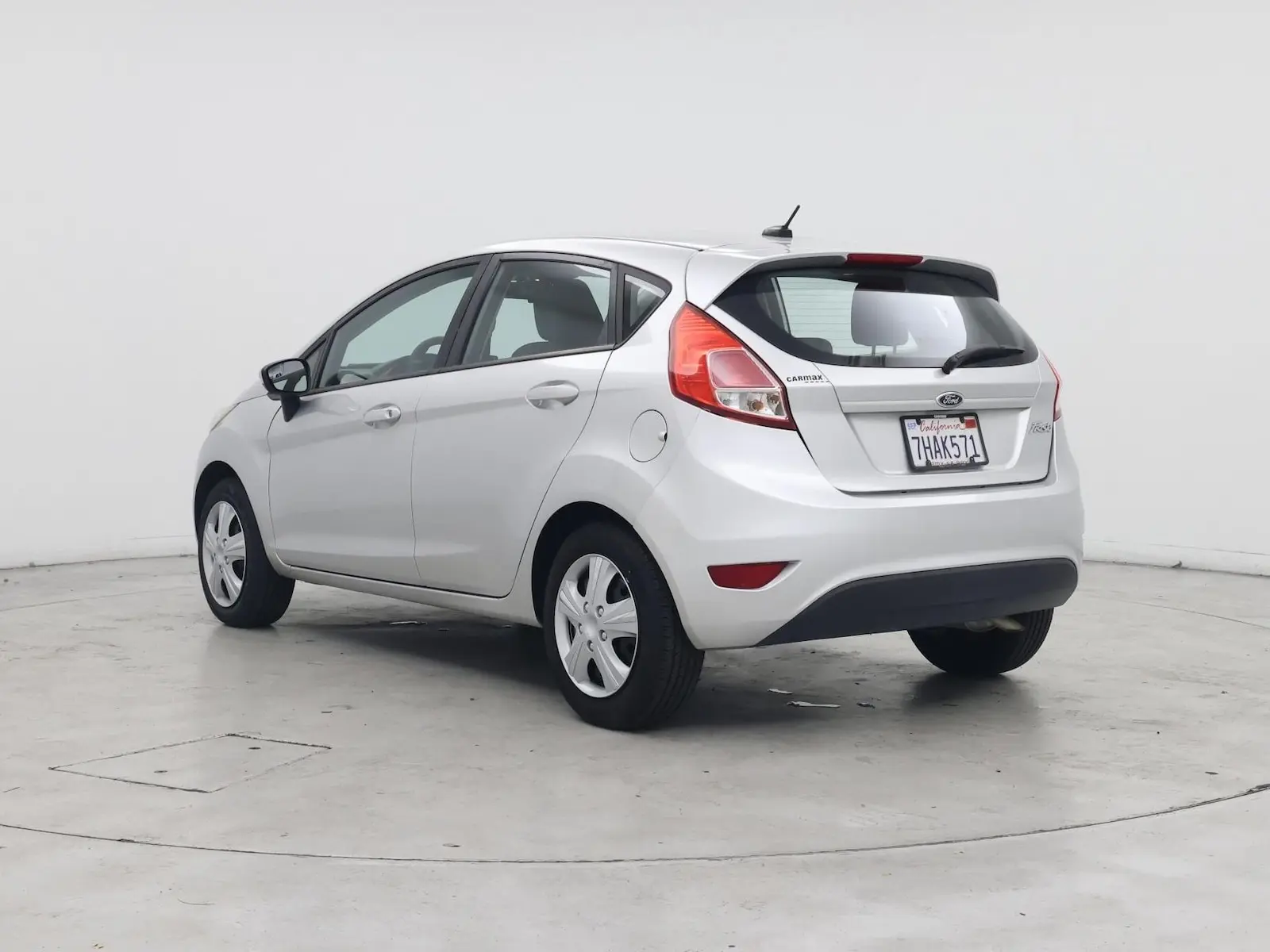 2014 Ford Fiesta S Hatchback photo 3