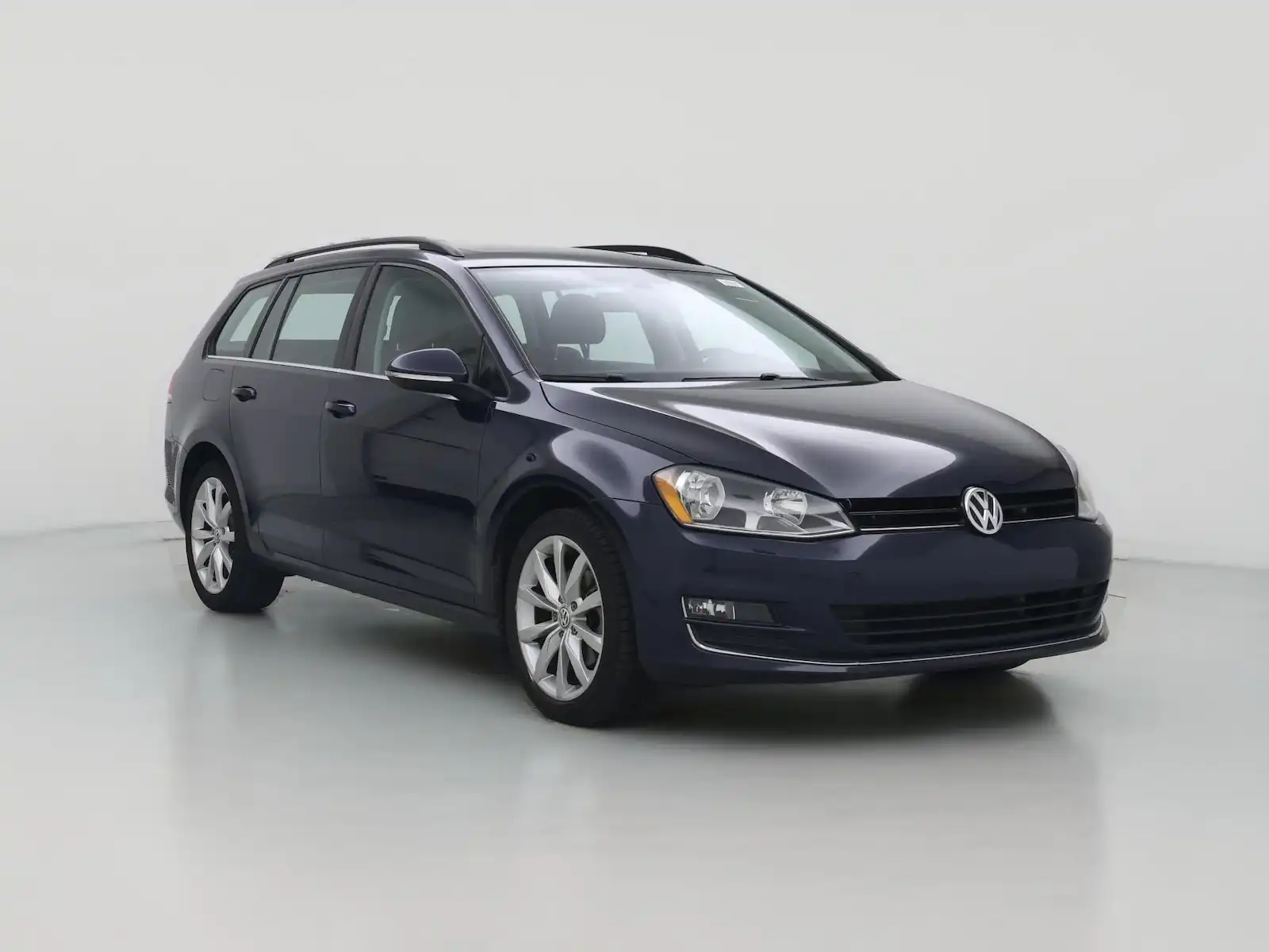 2017 Volkswagen Golf SportWagen TSI SE's photo