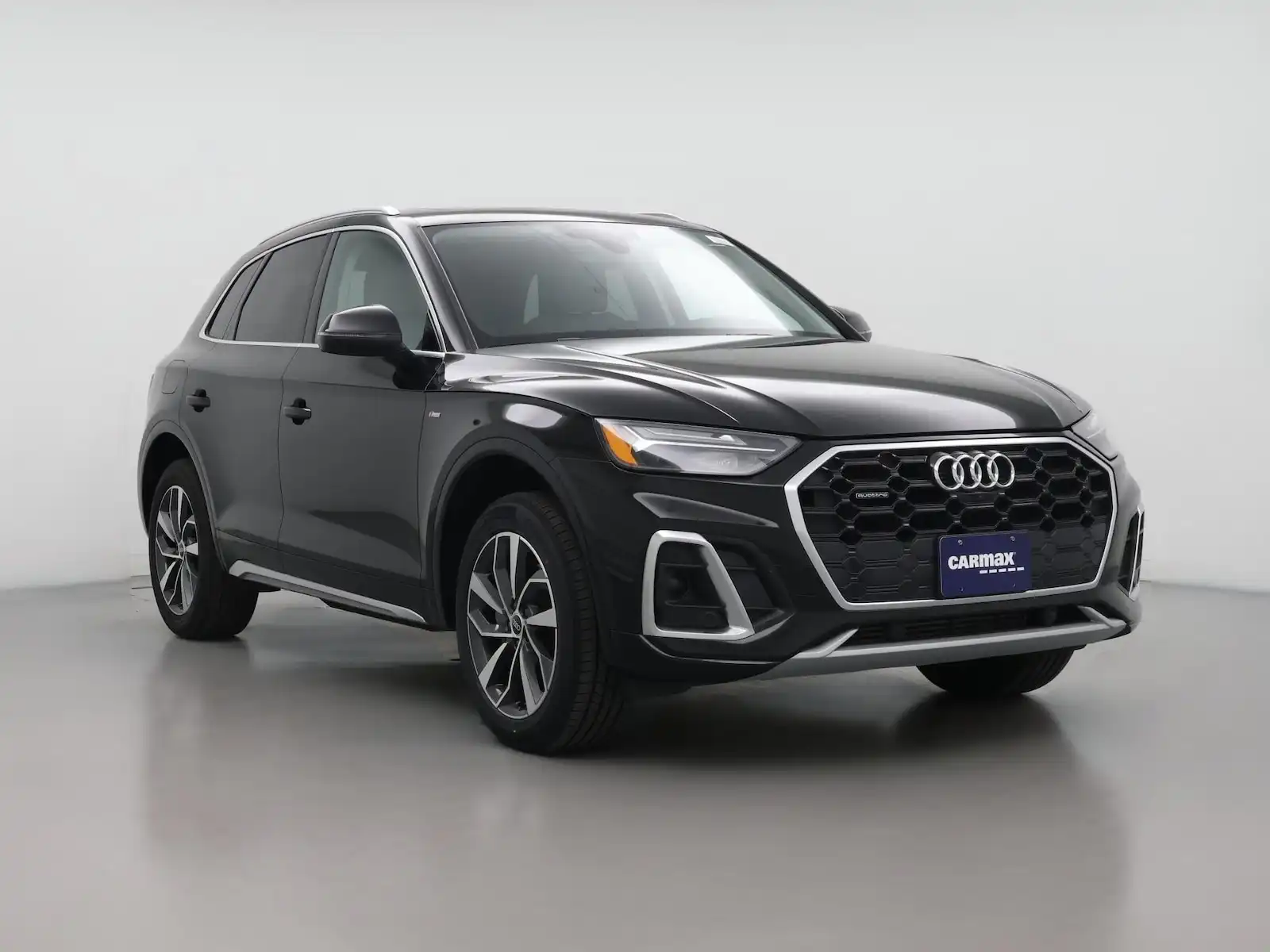 2024 Audi Q5 45 Premium Plus's photo