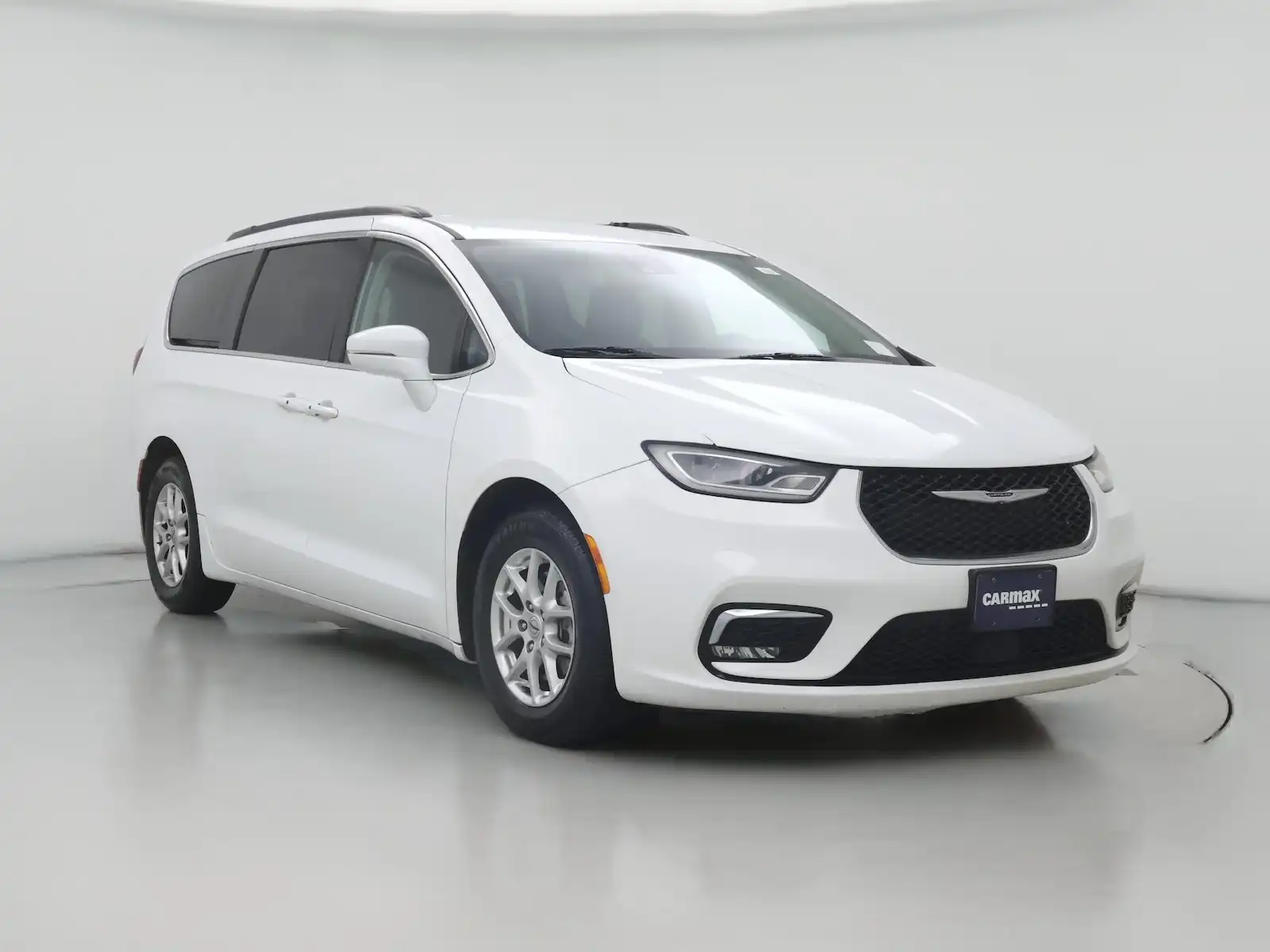 2022 Chrysler Pacifica Touring L's photo