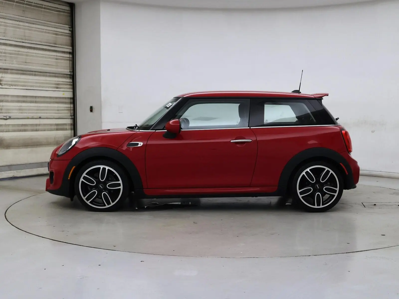 2018 MINI Cooper Hardtop photo 4