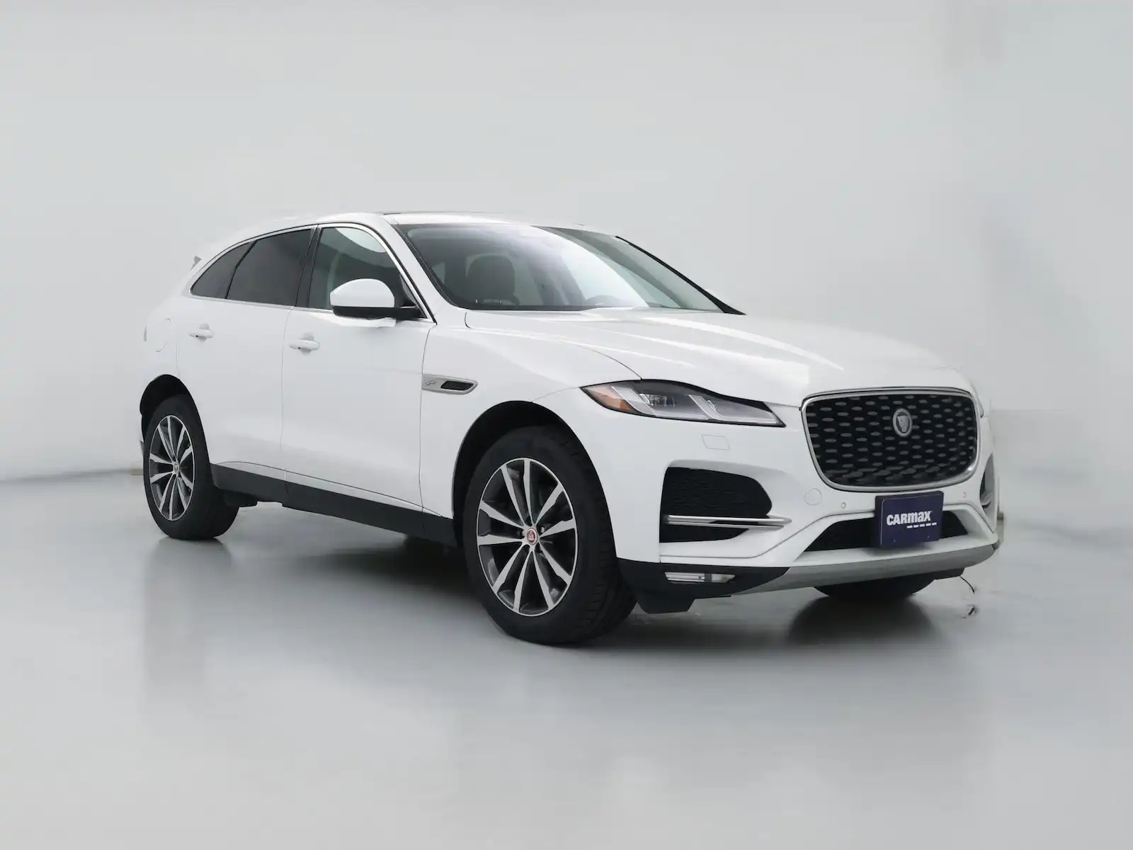 2022 Jaguar F-PACE P250 S's photo