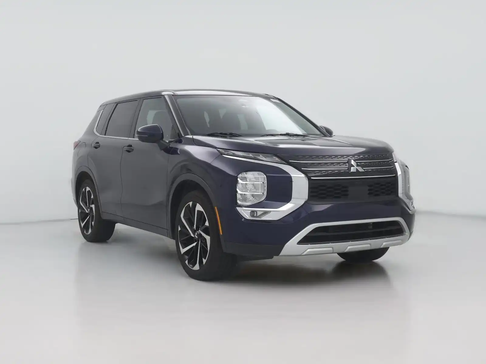 2024 Mitsubishi Outlander SE FWD's photo