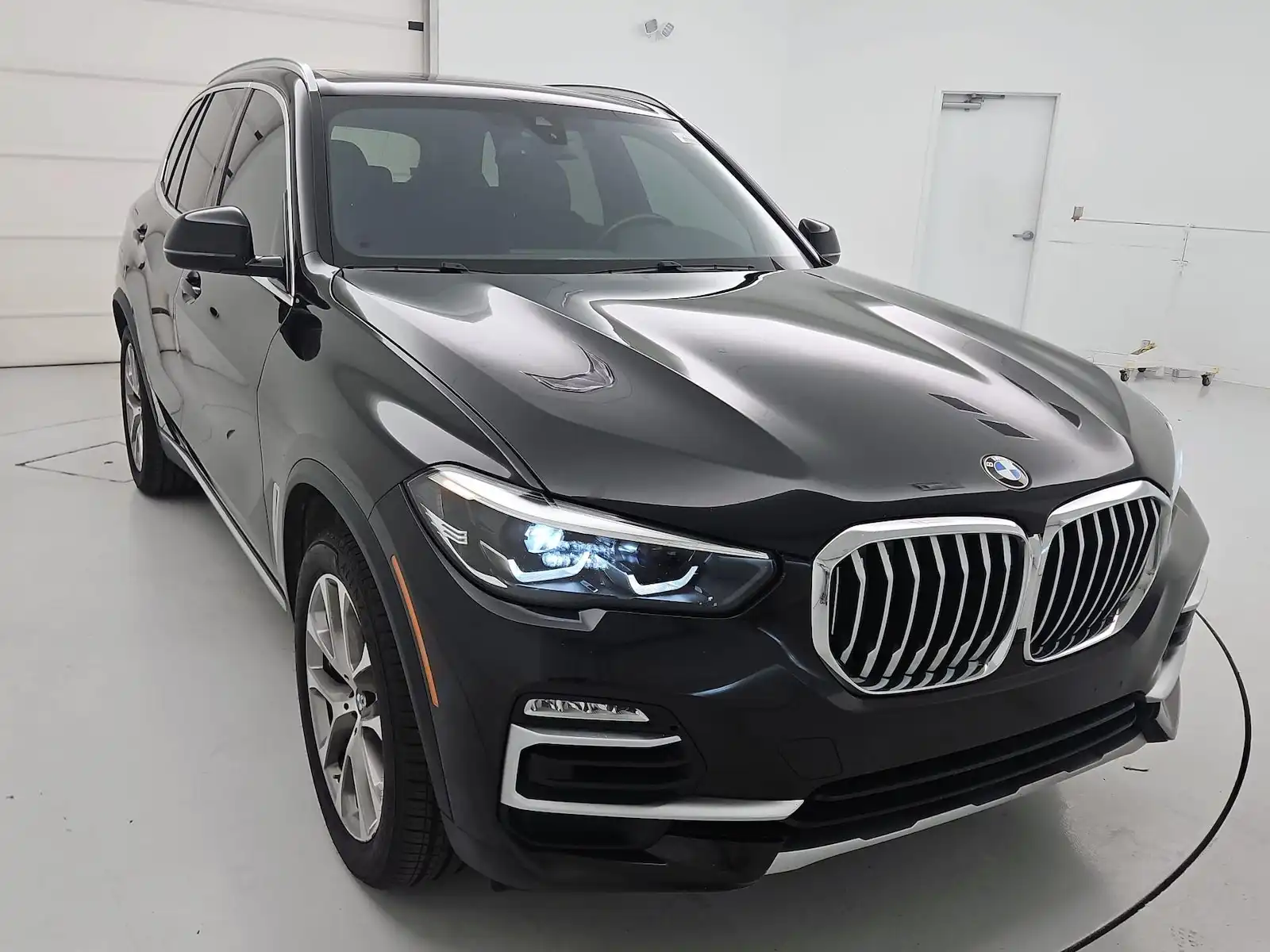 2020 BMW X5 sDrive40i's photo