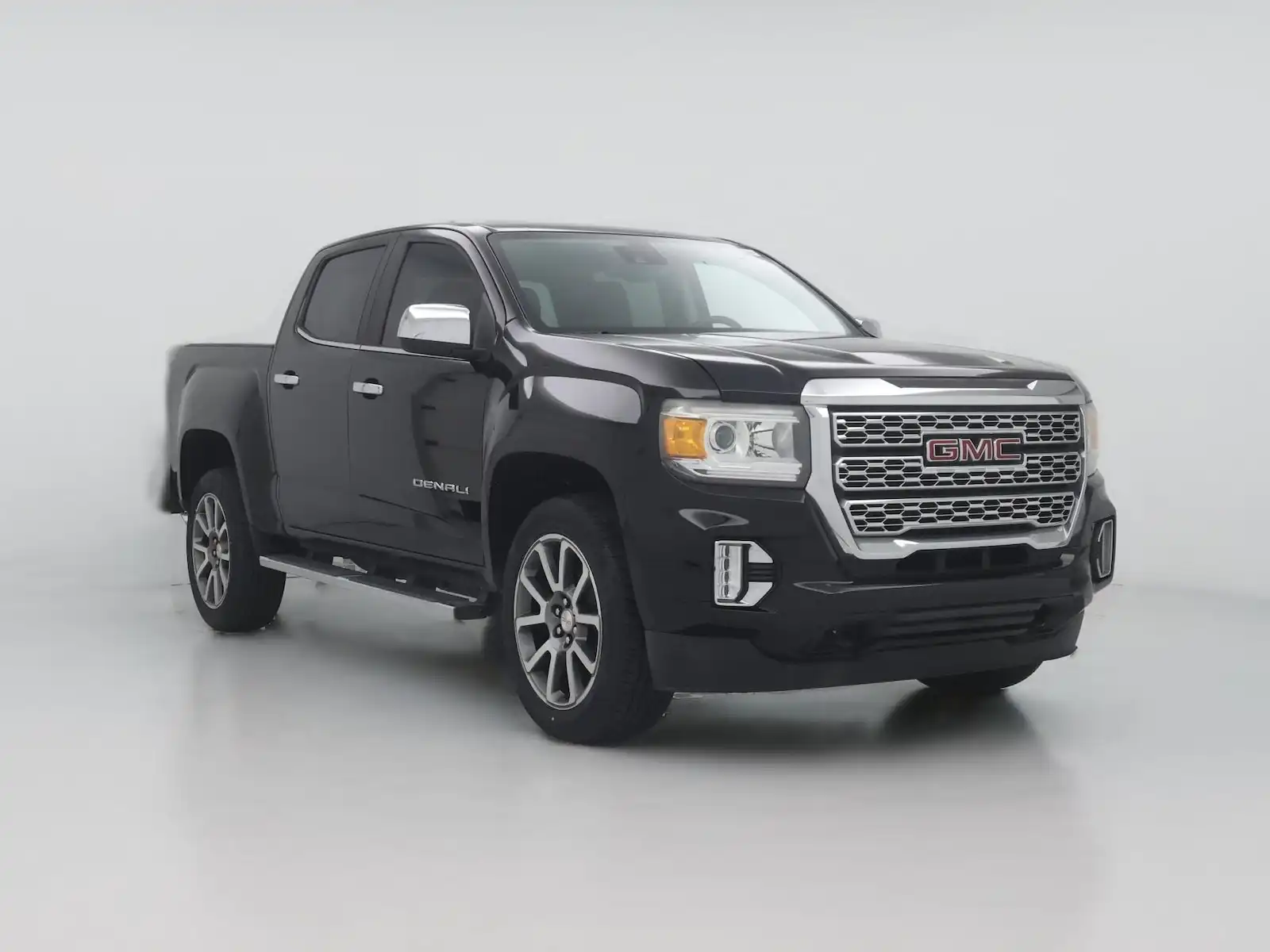 2021 GMC Canyon Denali 4WD Crew Cab Short Box's photo