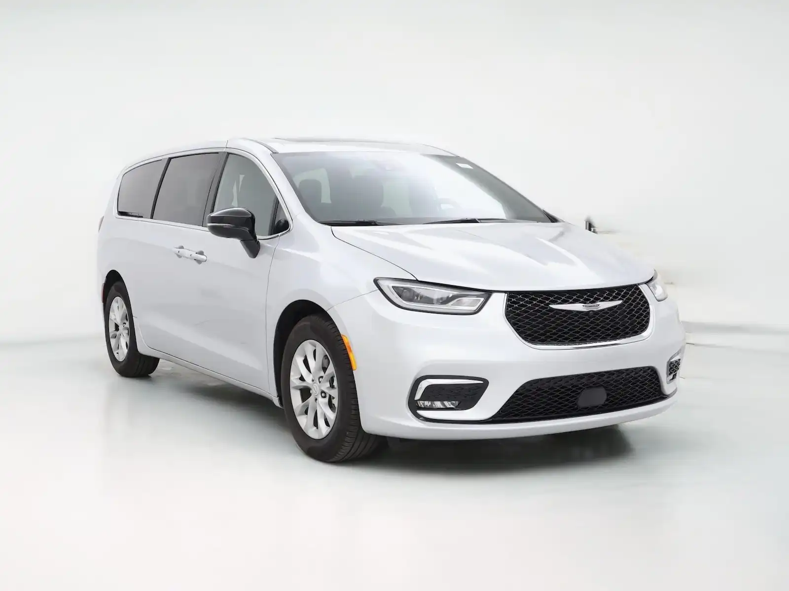 2026 Chrysler Pacifica Limited's photo