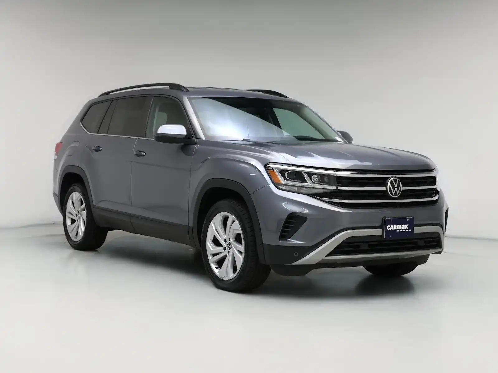 2021 Volkswagen Atlas 3.6L SE with Tech 4Motion's photo