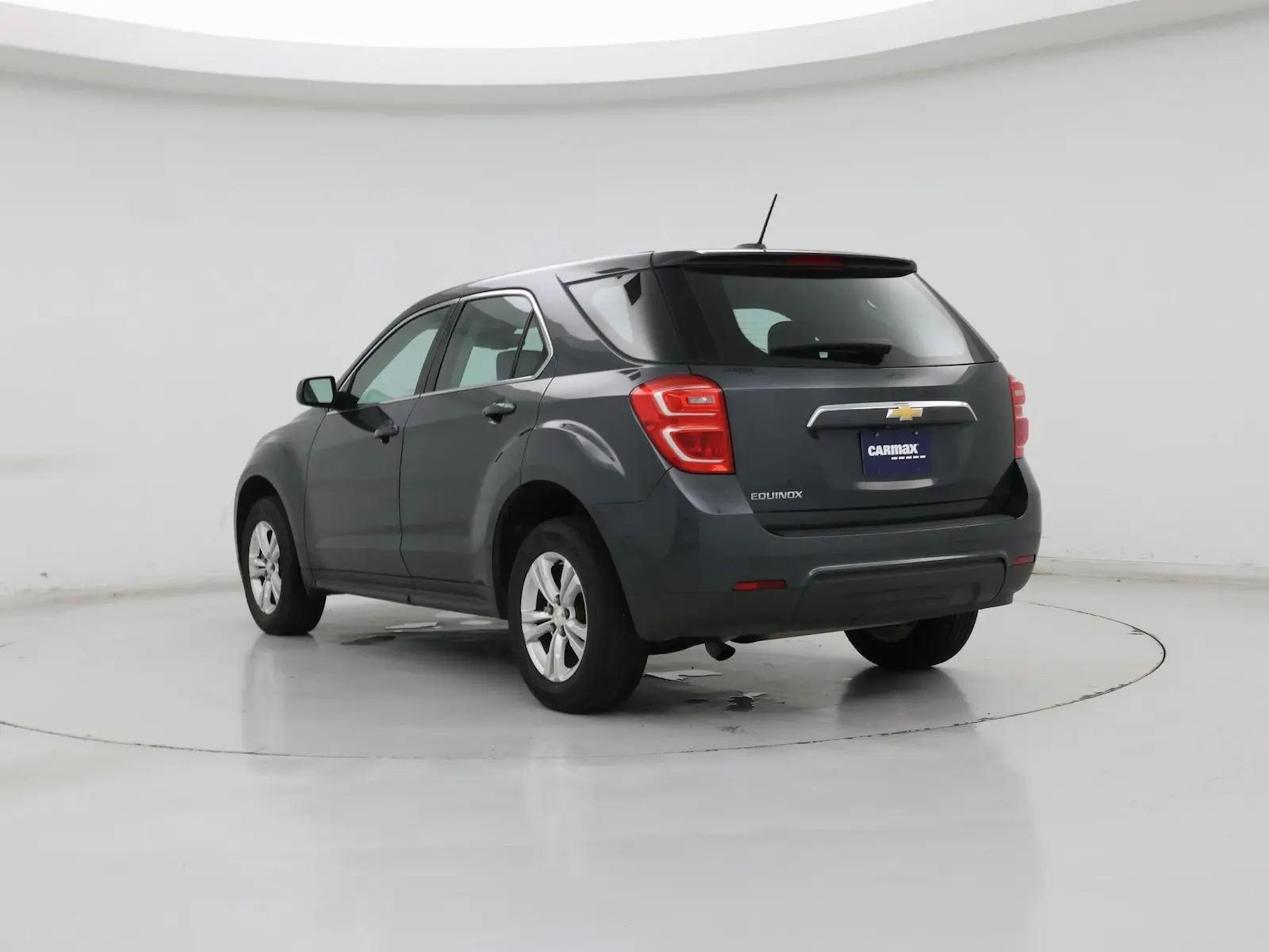 2017 Chevrolet Equinox LS photo 3