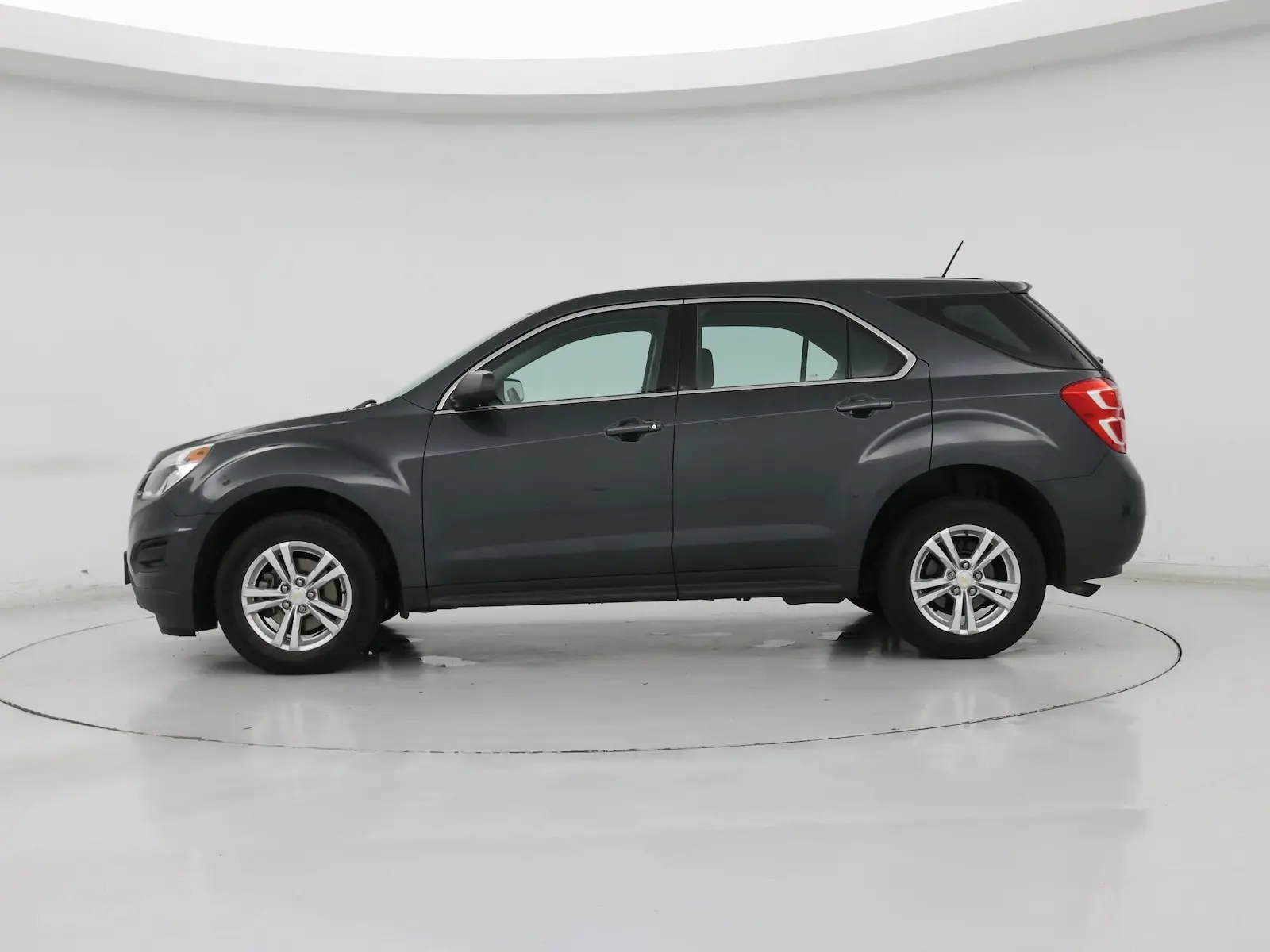 2017 Chevrolet Equinox LS photo 4