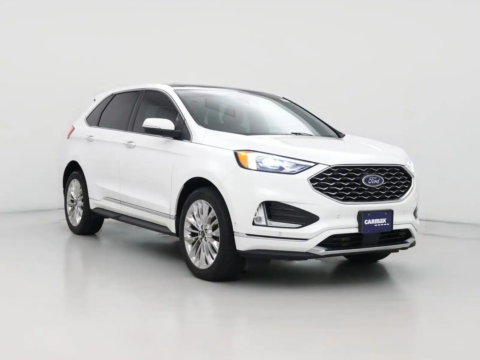 2024 Ford Edge Titanium AWD's photo