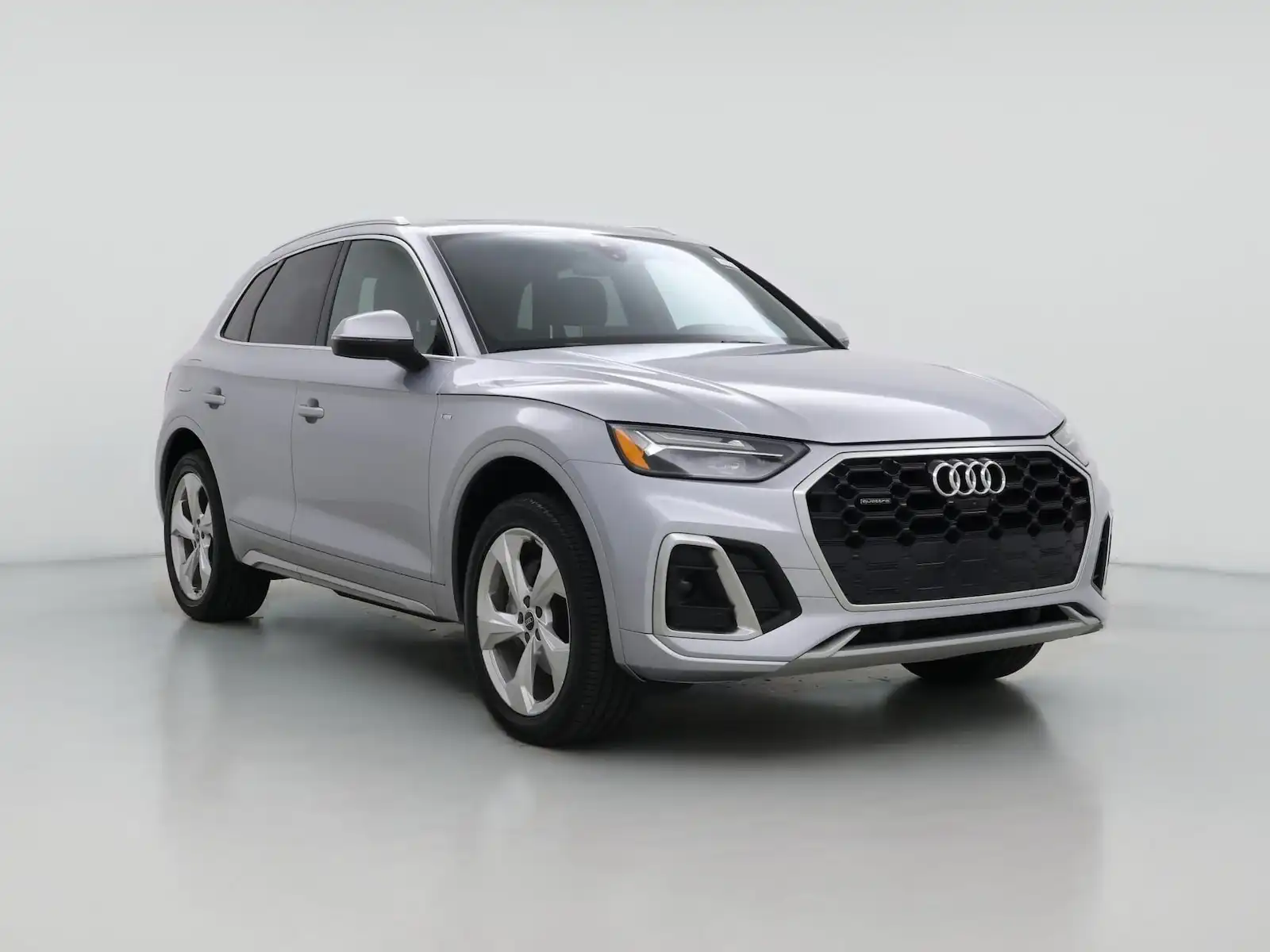 2022 Audi Q5 45 Premium Plus's photo