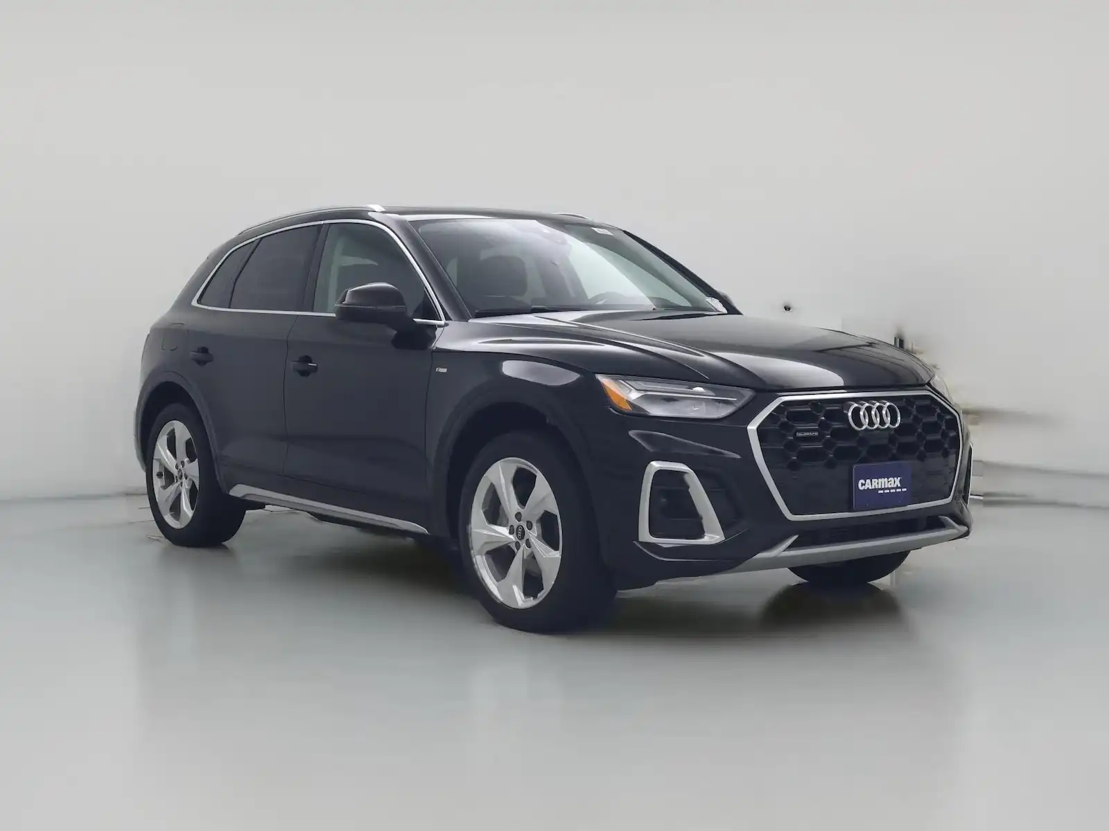 2023 Audi Q5 45 Premium Plus's photo