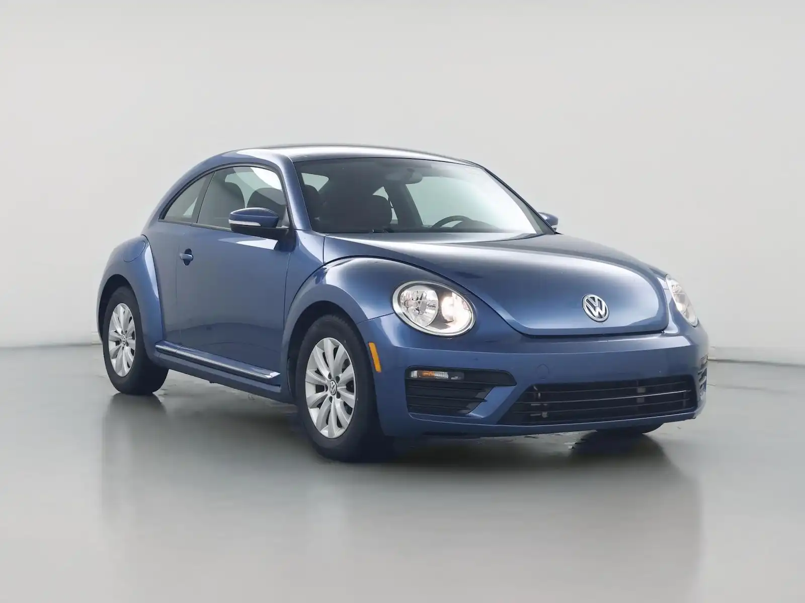 2019 Volkswagen Beetle 2.0T S Auto's photo